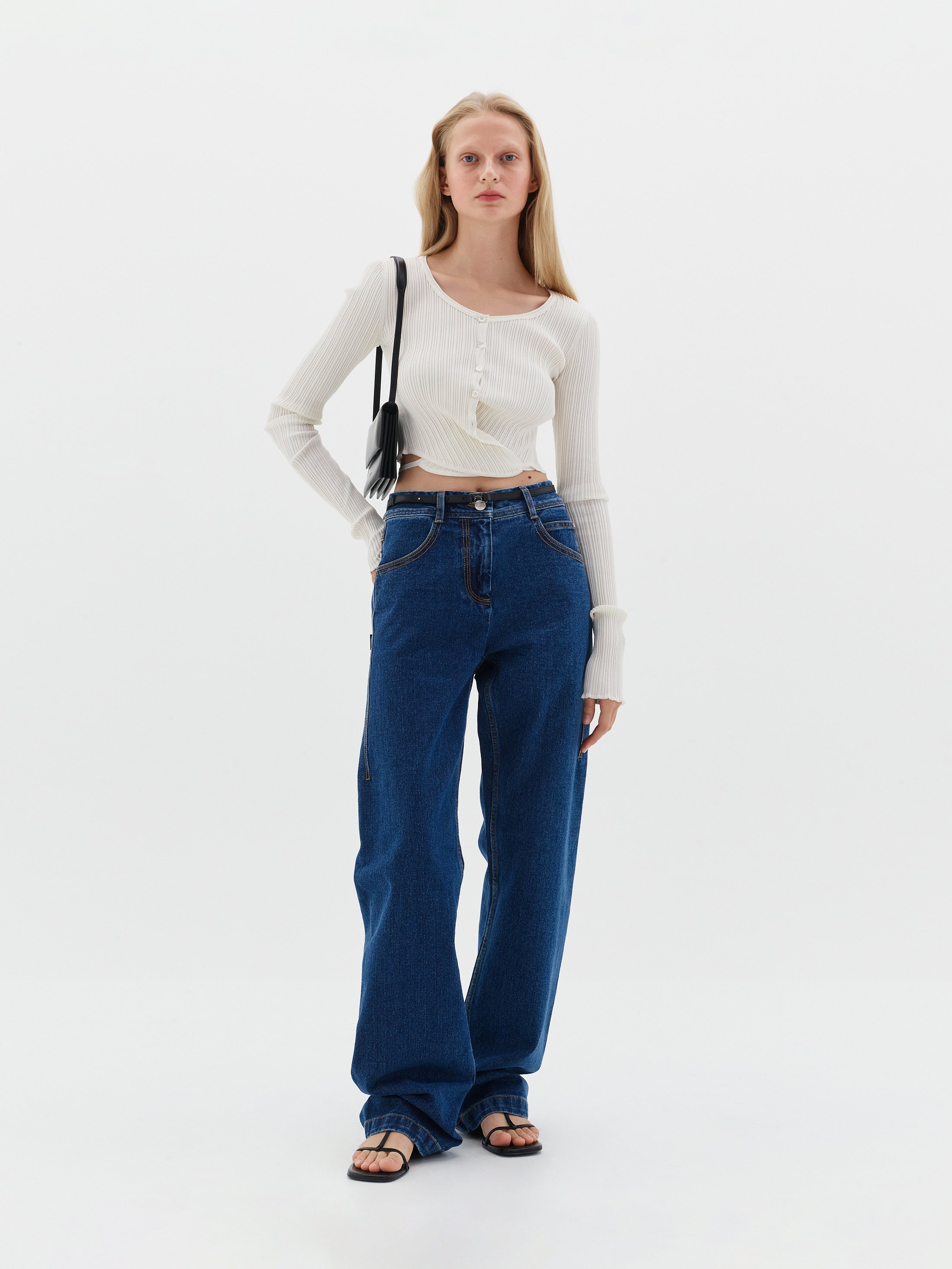 [low_classic] Straight Fit Denim
Blue