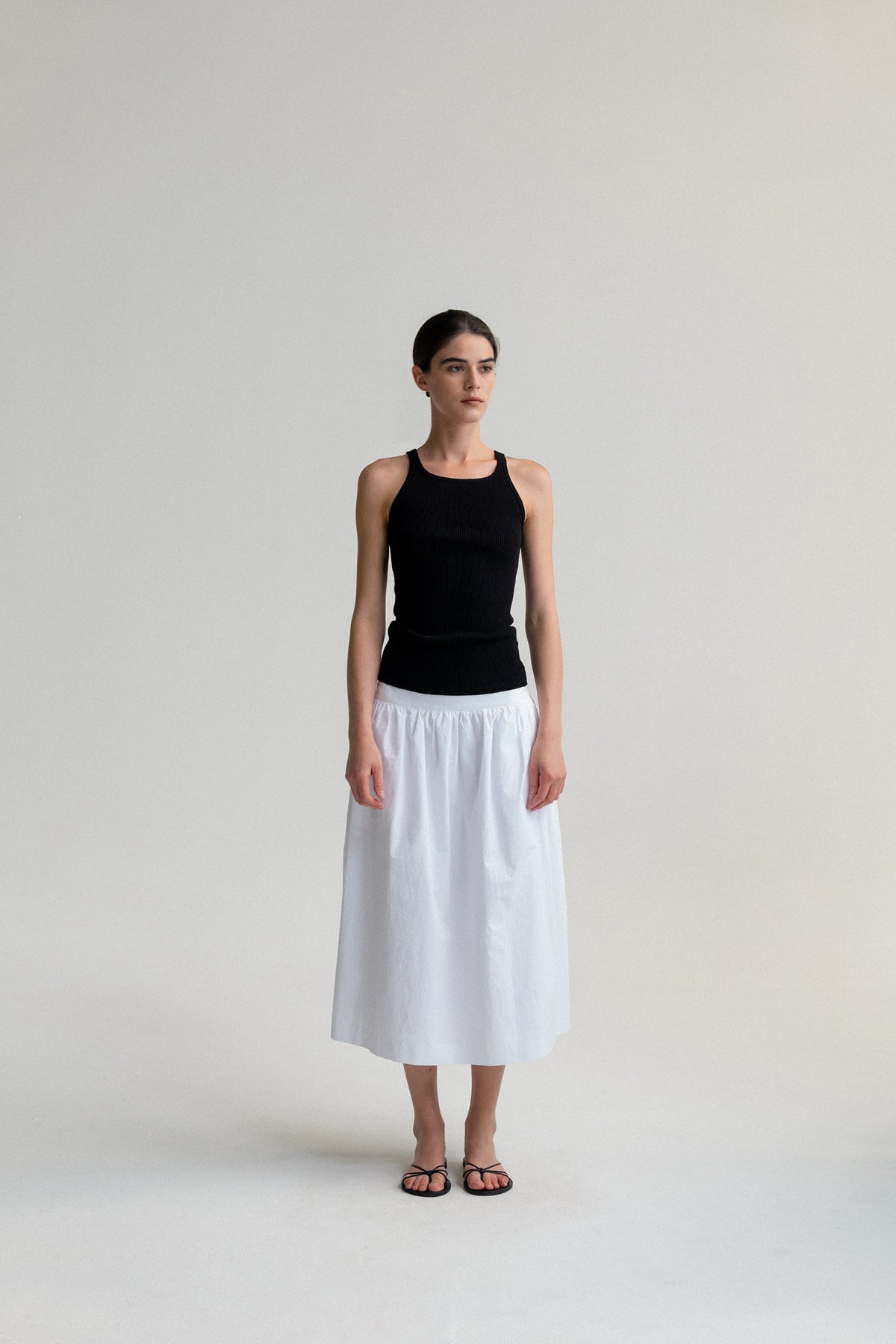 Nothing Written Knit sleeveless (Black)
