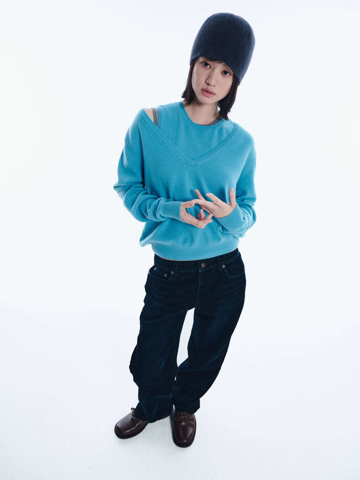 Low Classic Wool Cash Blend V-Neck Sweater Mint Blue