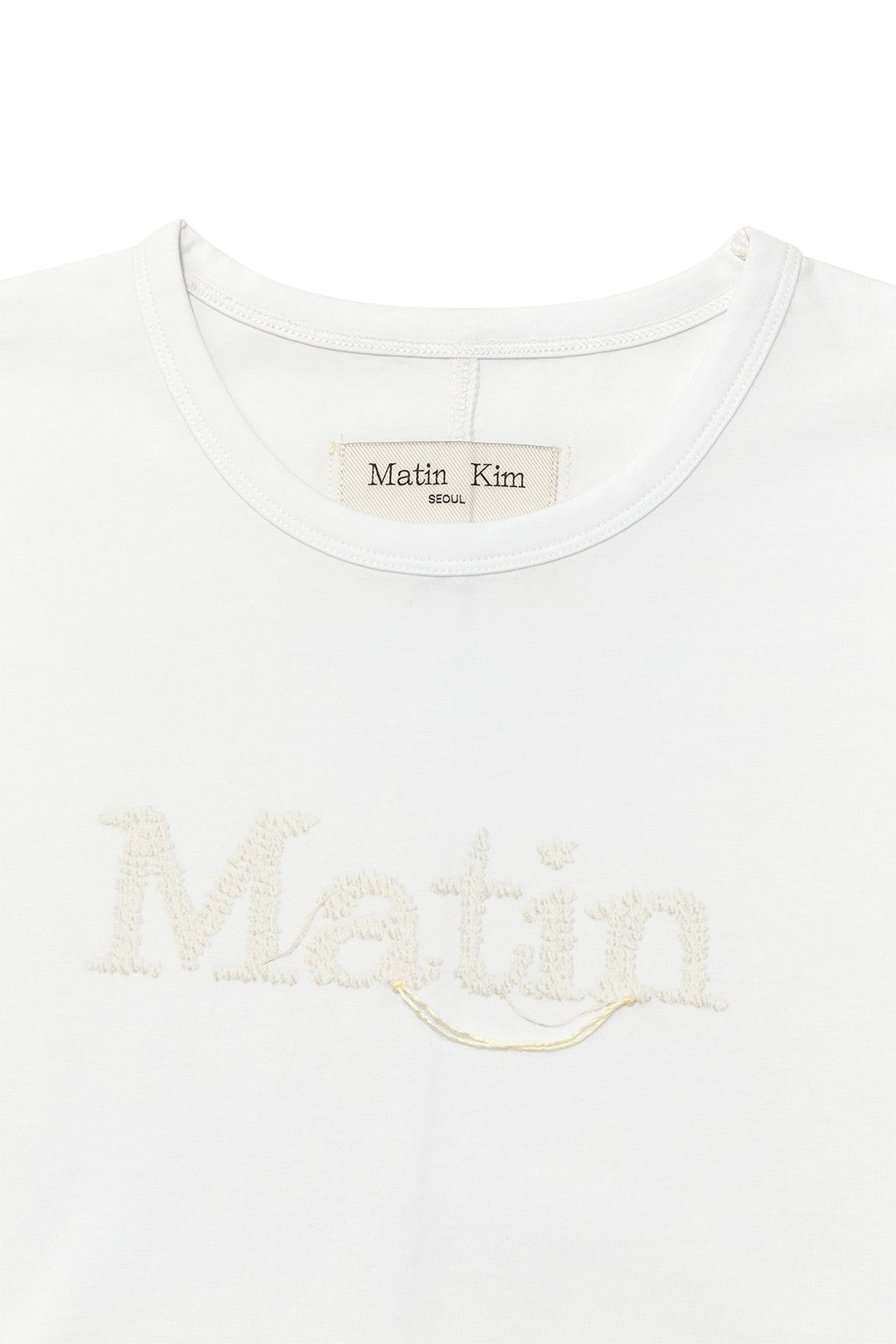 [matinkim] STITCH PRINTING DETAIL CROP TOP IN WHITE