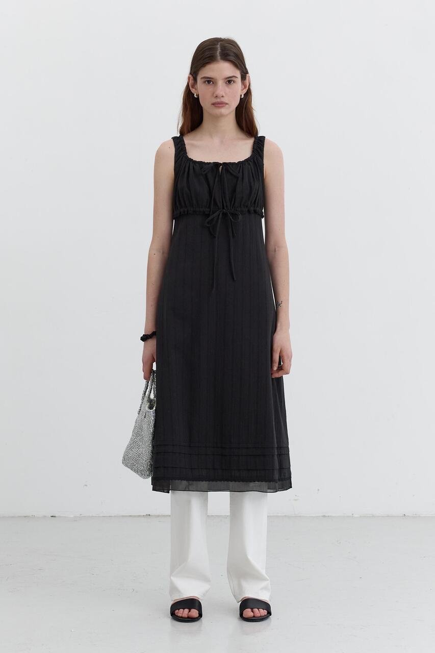 Dunst Shirring Ribboned Sleeveless Dress Black
