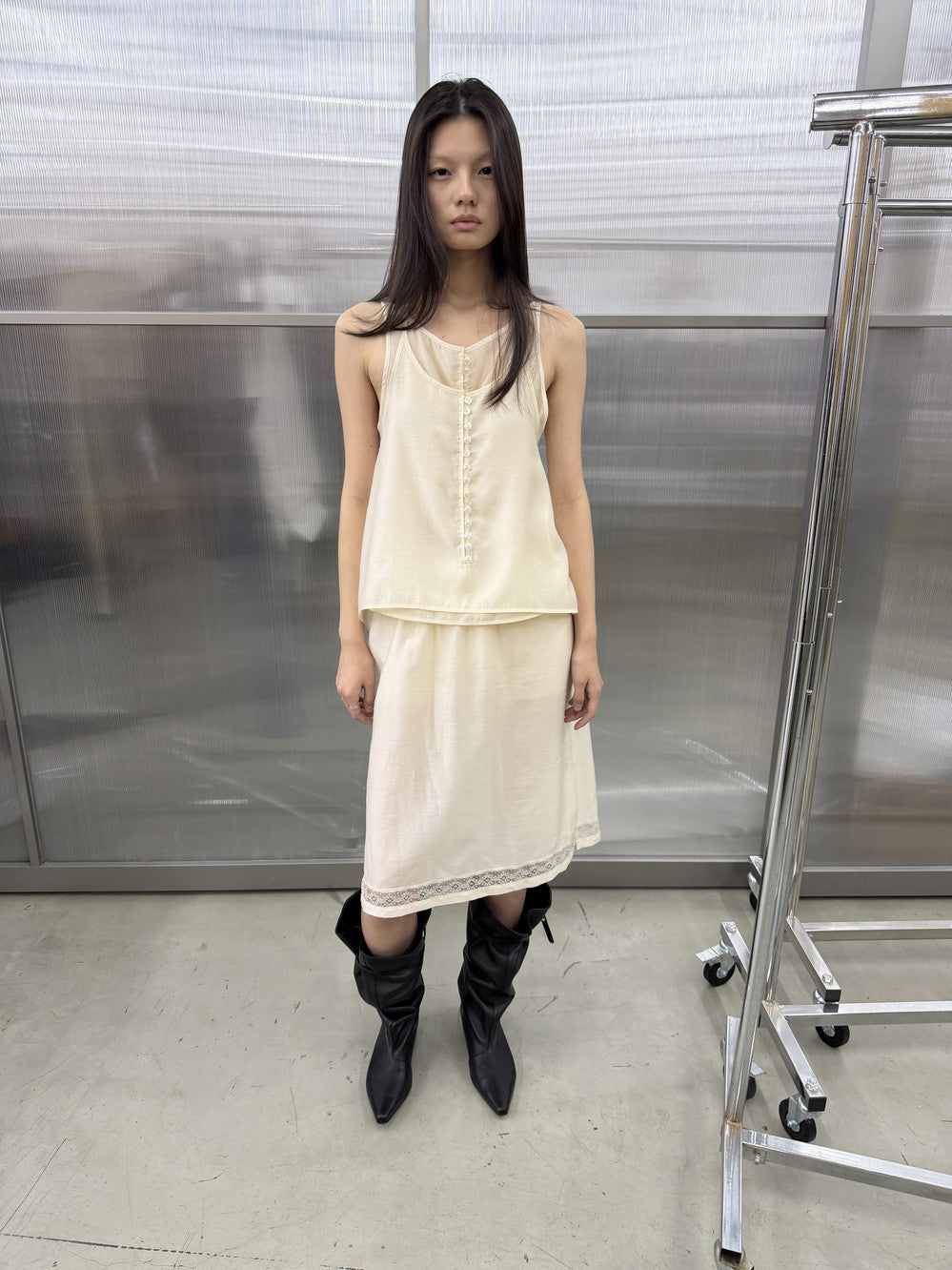 [Low Classic] See-Through Button Loop Top_Cream