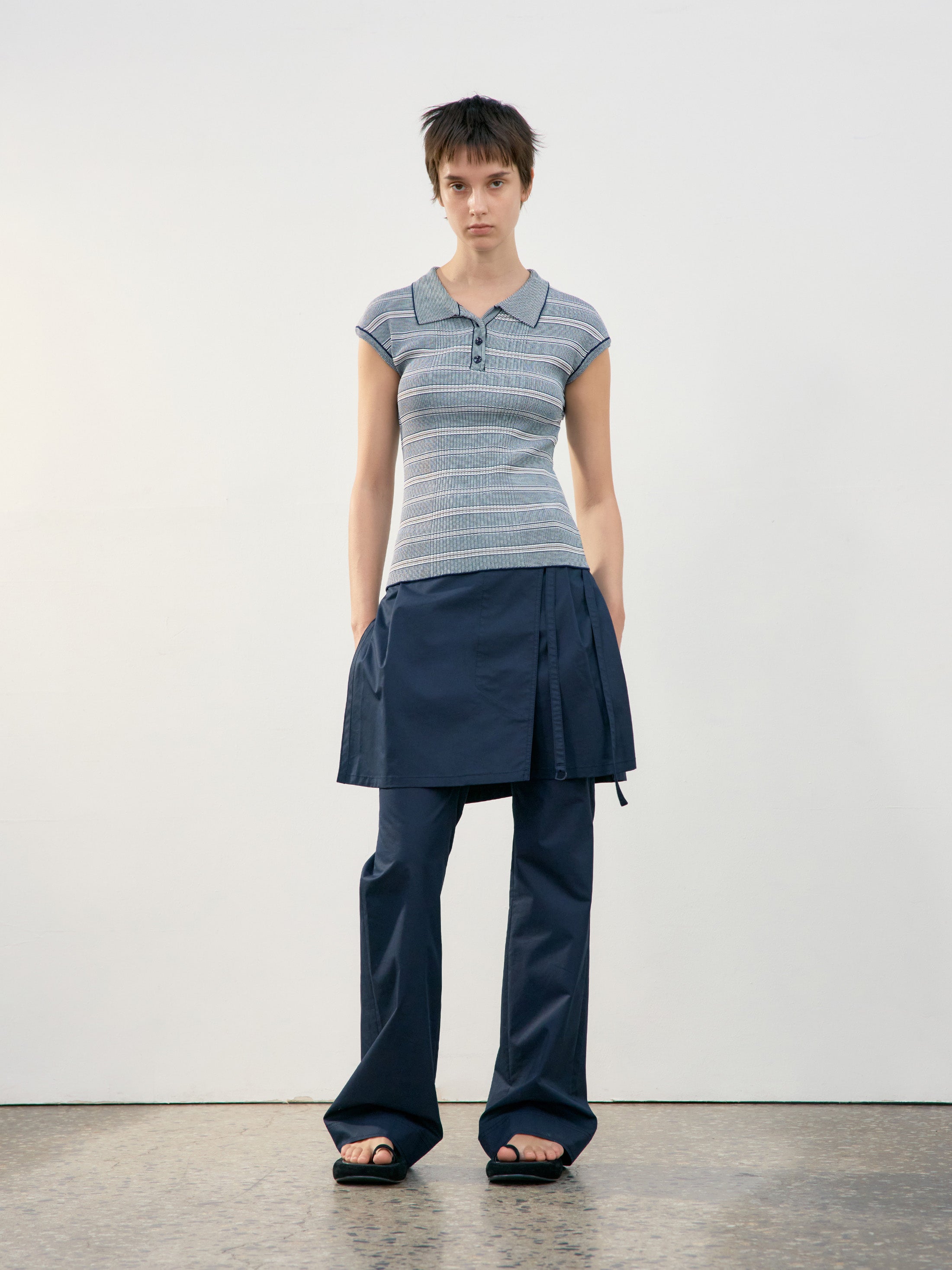 Low Classic Stripe Sleeveless Knit Top Navy