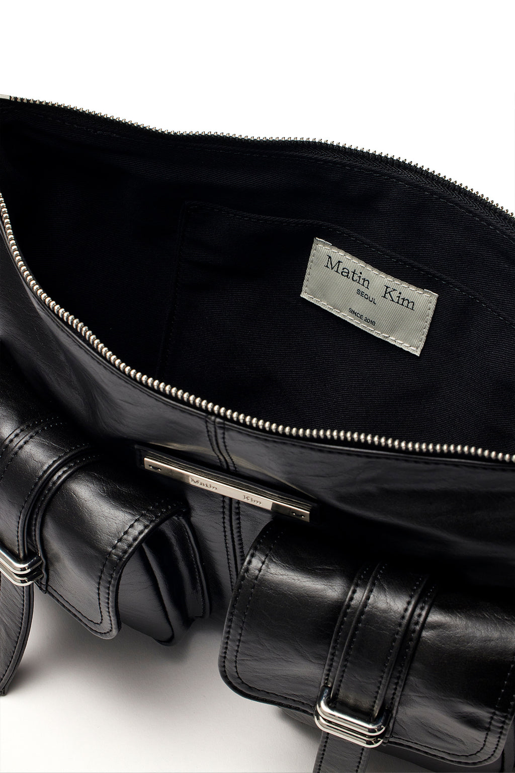 [matinkim] DOUBLE POCKET SHOULDER BAG IN BLACK