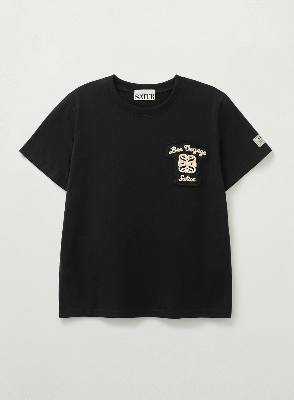 [satur] (W) Bon Voyage Raw-Cut Applique T-Shirt - Black