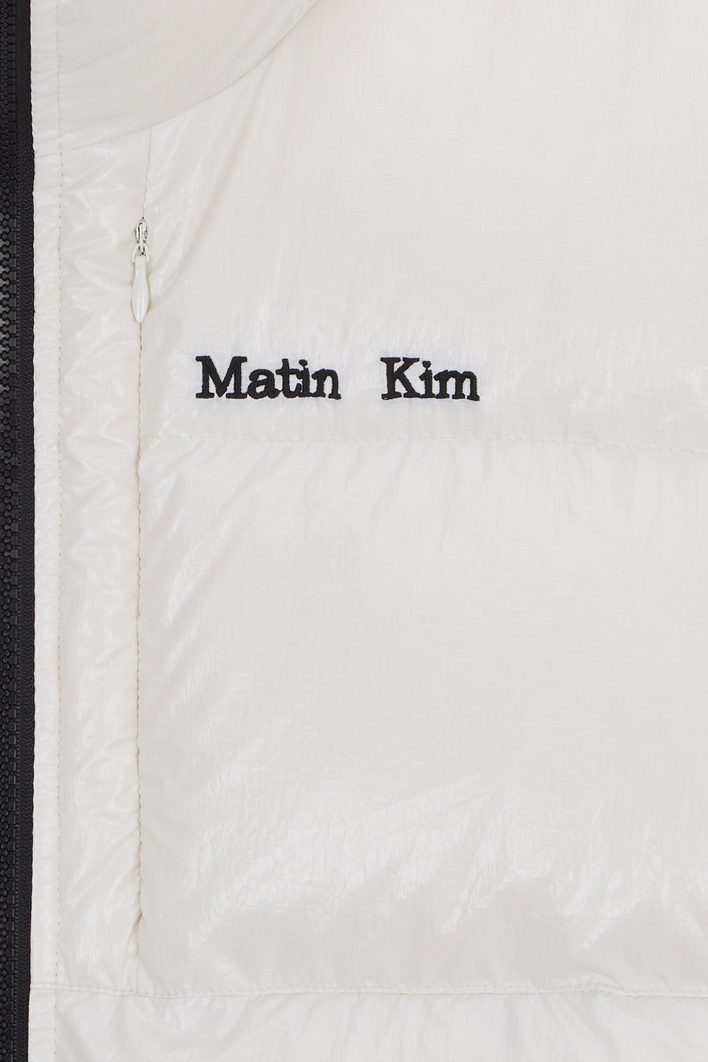 [matinkim] SMALL LOGO VOLUME DOWN JUMPER FOR MEN IN IVORY