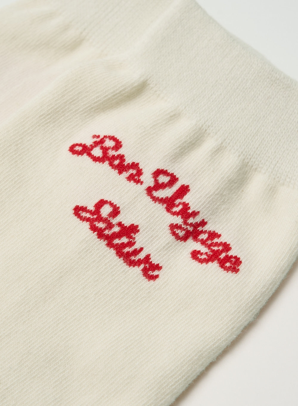[satur] Bon Voyage Plain Socks - Cream Red
