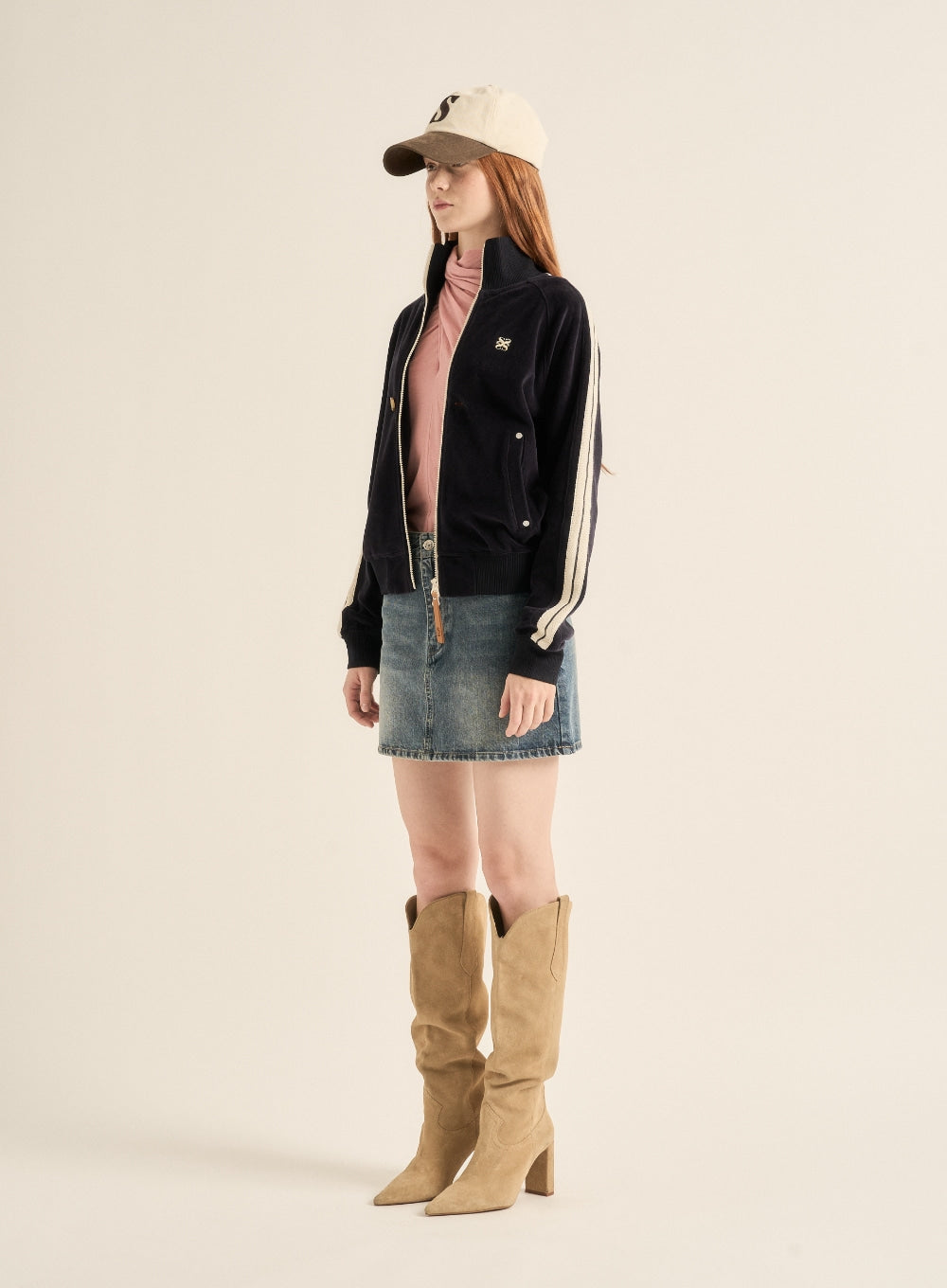 Clothing in navy - Premium quality product image