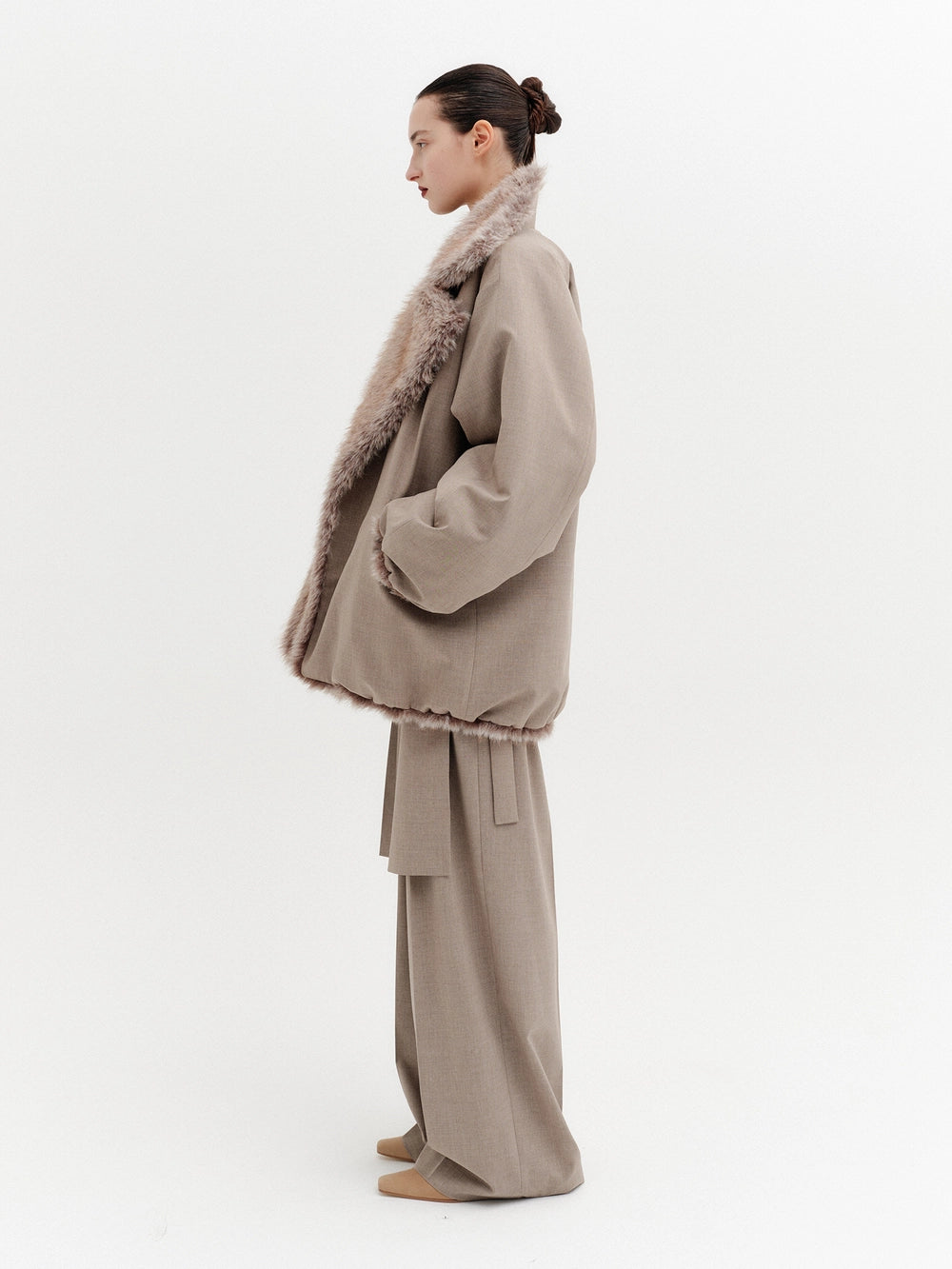 EENK Reversible Volume Collar Jacket - Beige