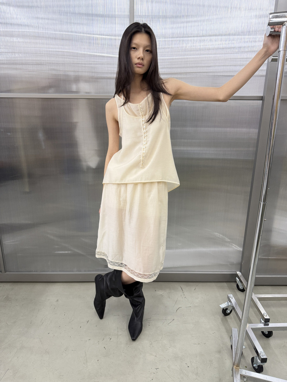 [Low Classic] See-Through Button Loop Top_Cream