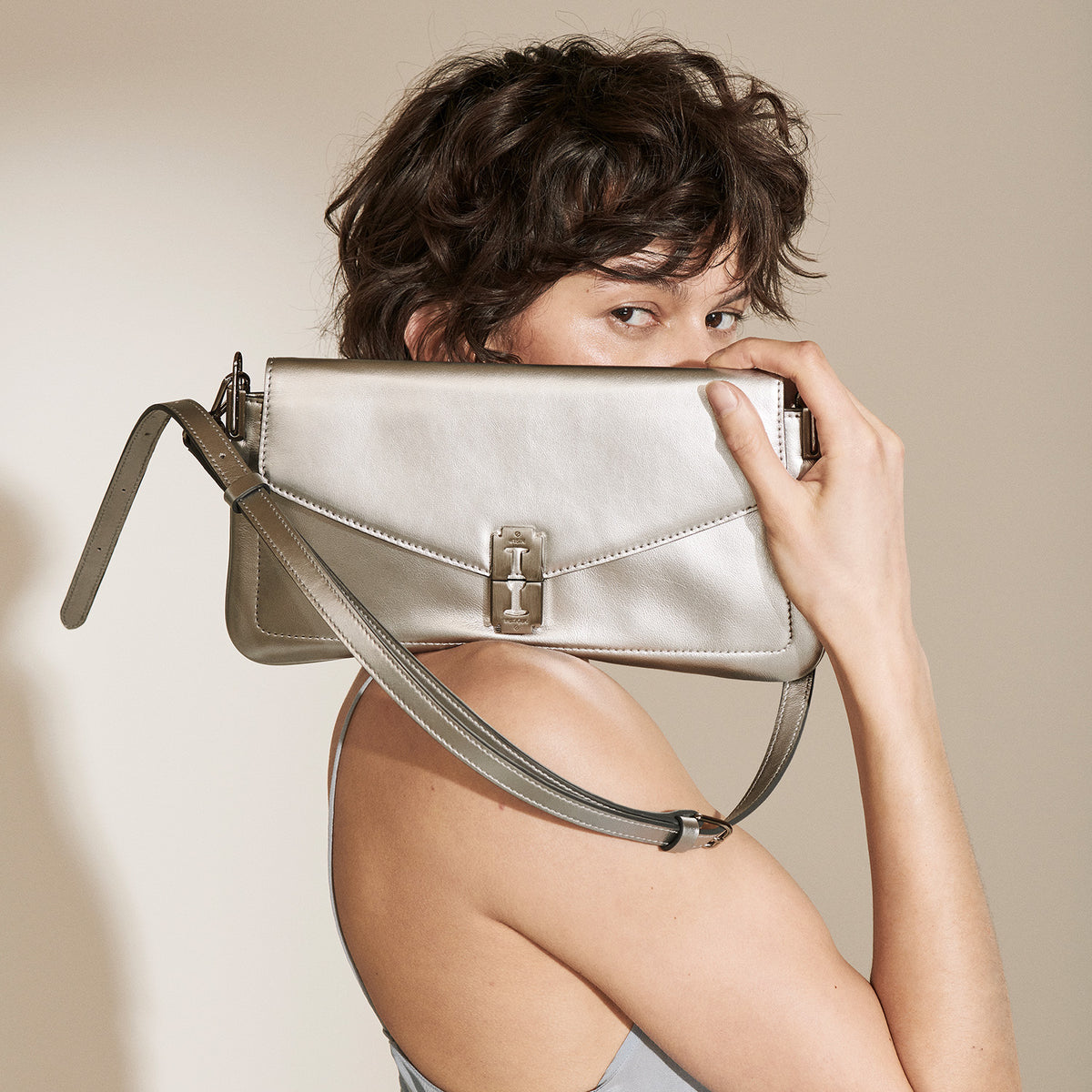 Vunque Occam Droit Flat Shoulder S Silver