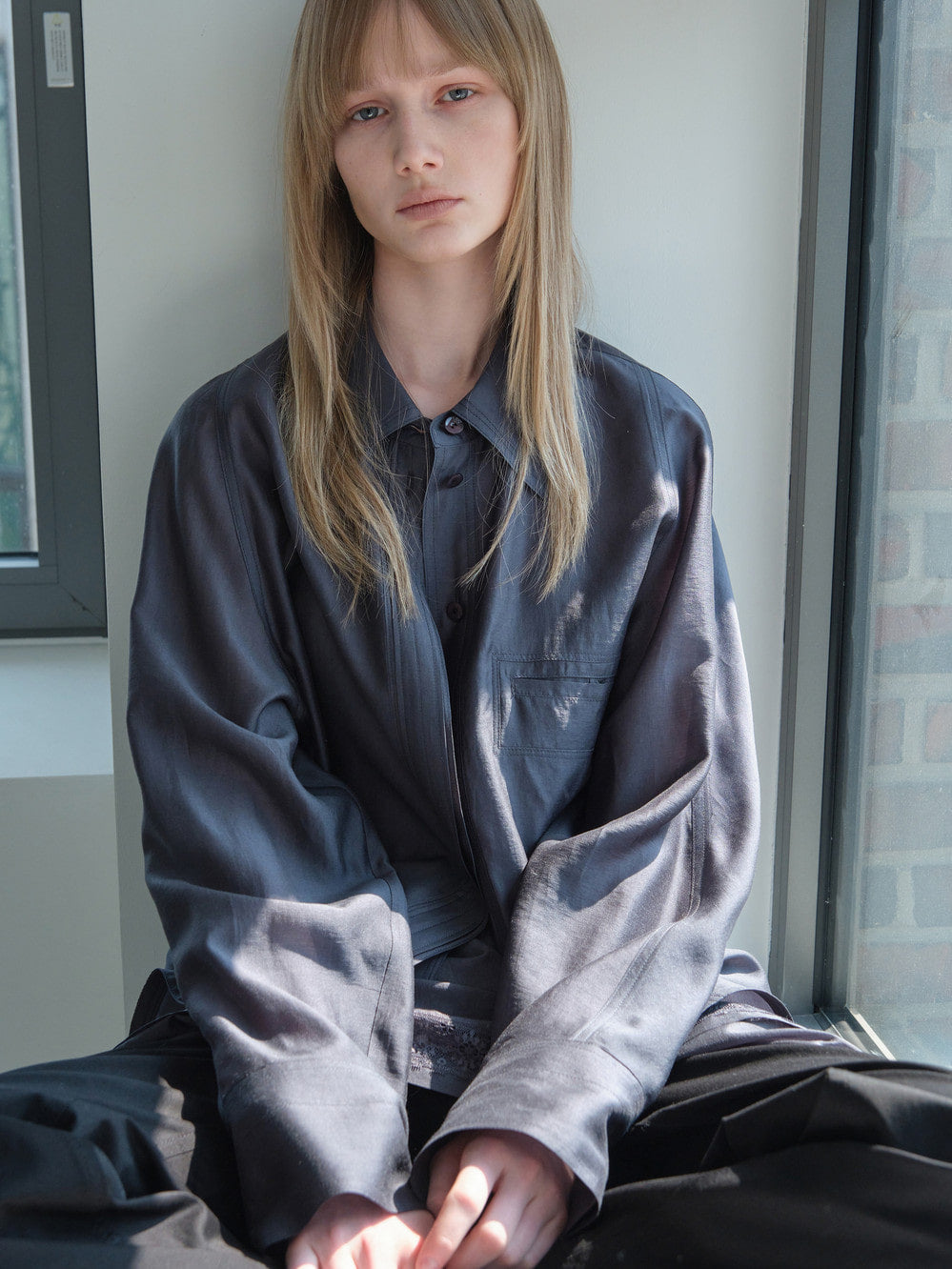 Low Classic See-Through Back Strap Shirt Charcoal