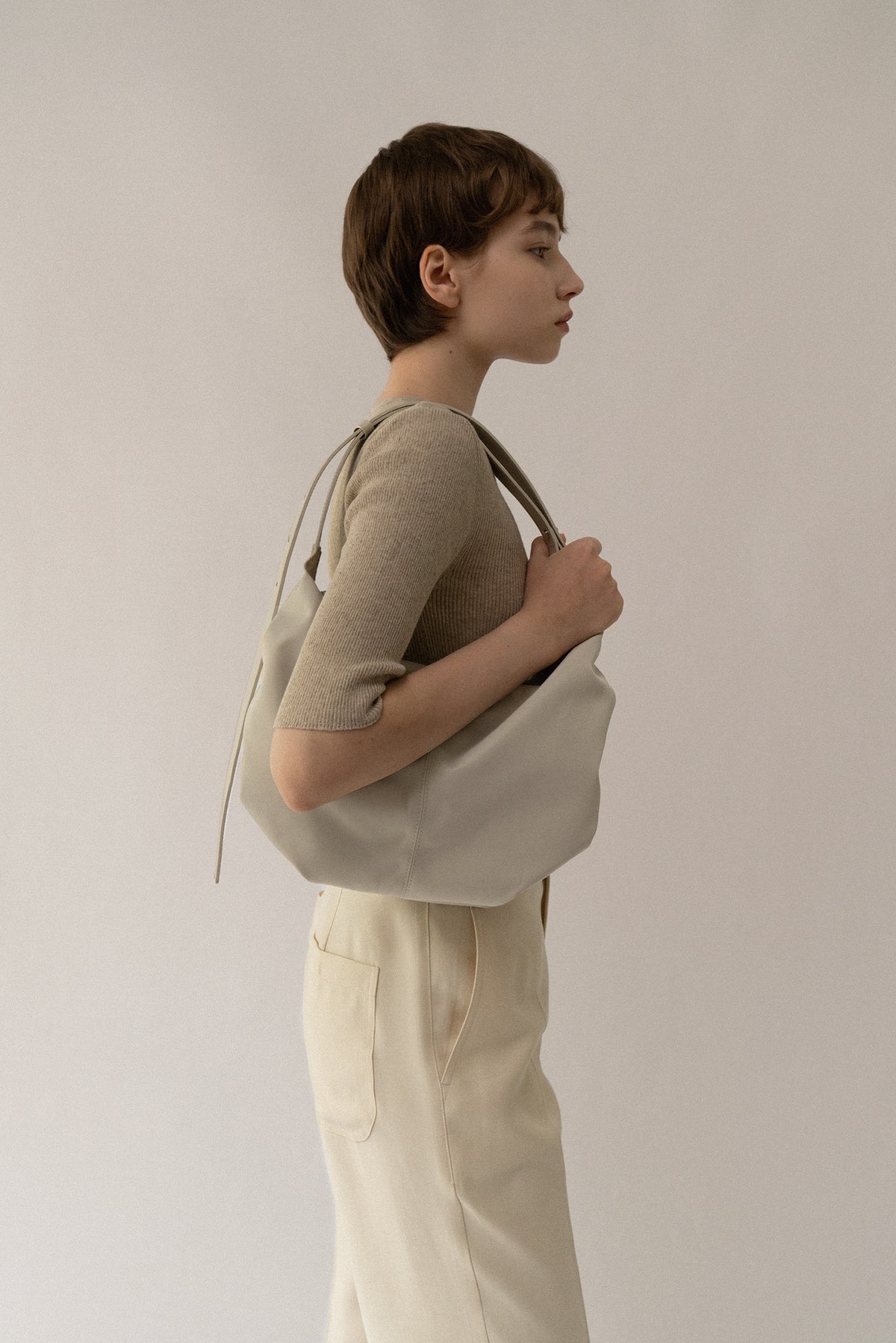 Nothing Written HT nylon shoulder bag (Salt)