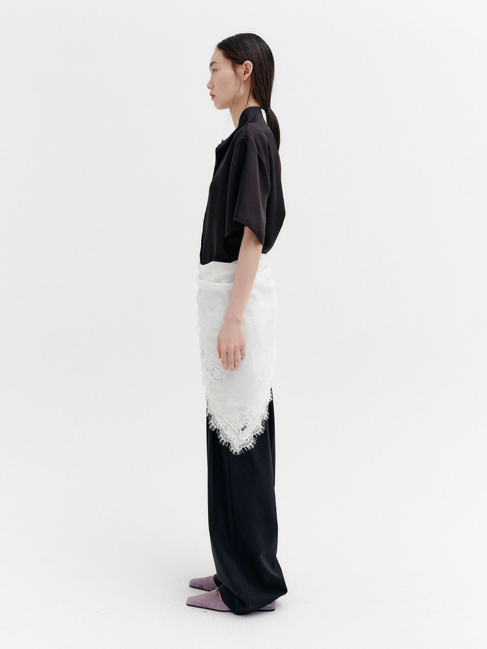 EENK Front Tuck Detail Pants - Black