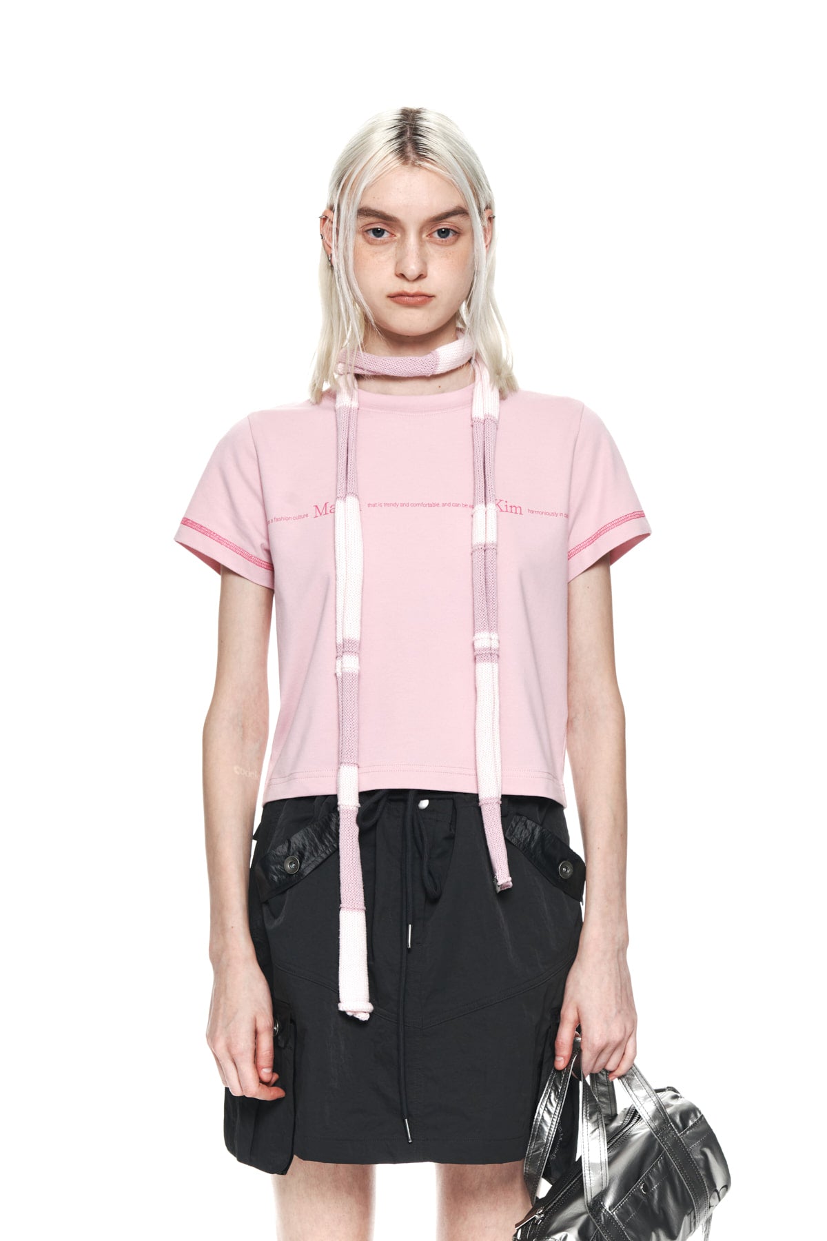 [matinkim] MATIN SMALL LINE LOGO STITCH CROP TOP IN PINK