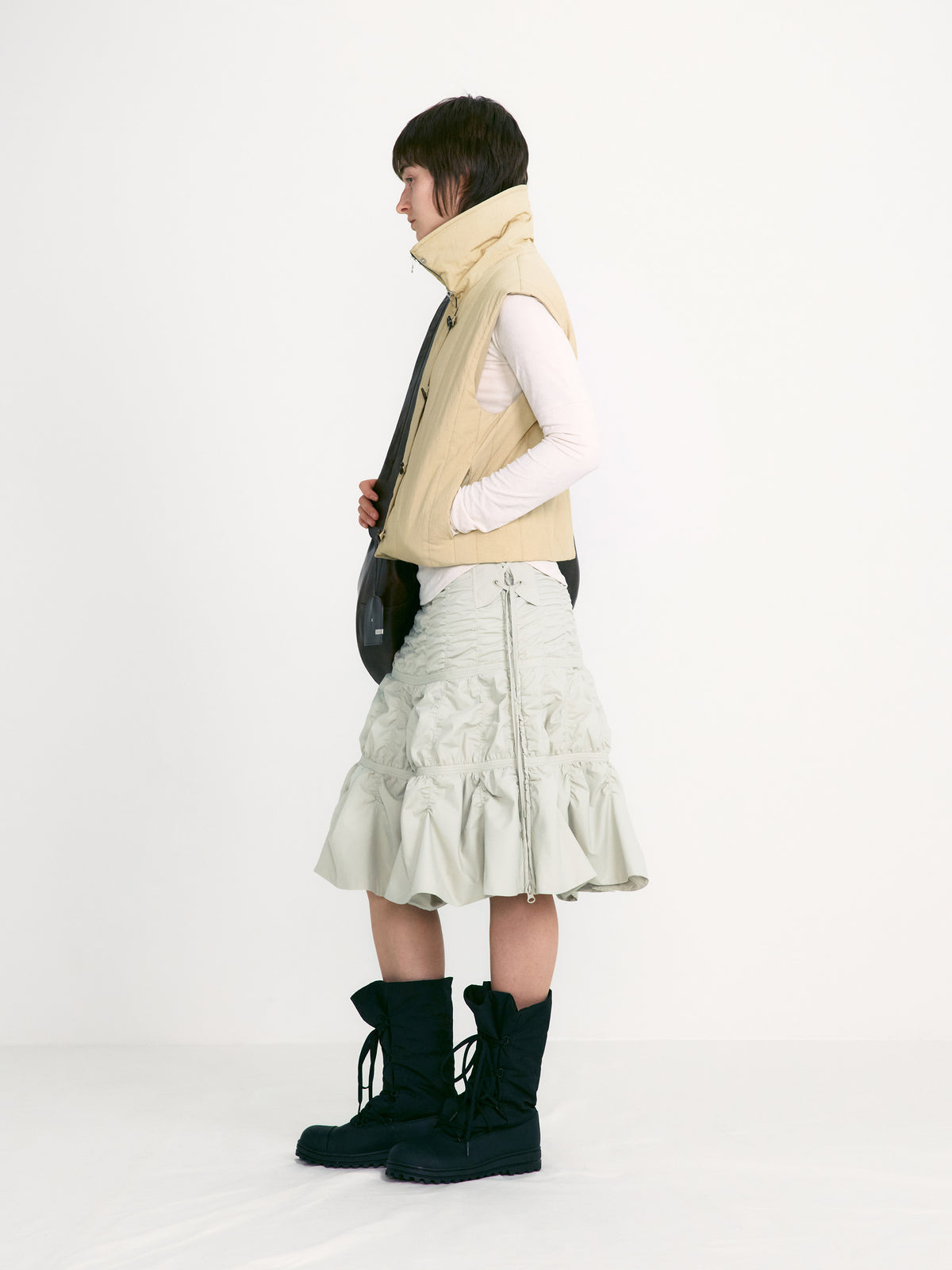 Low Classic Padded Shirring Skirts Light Khaki