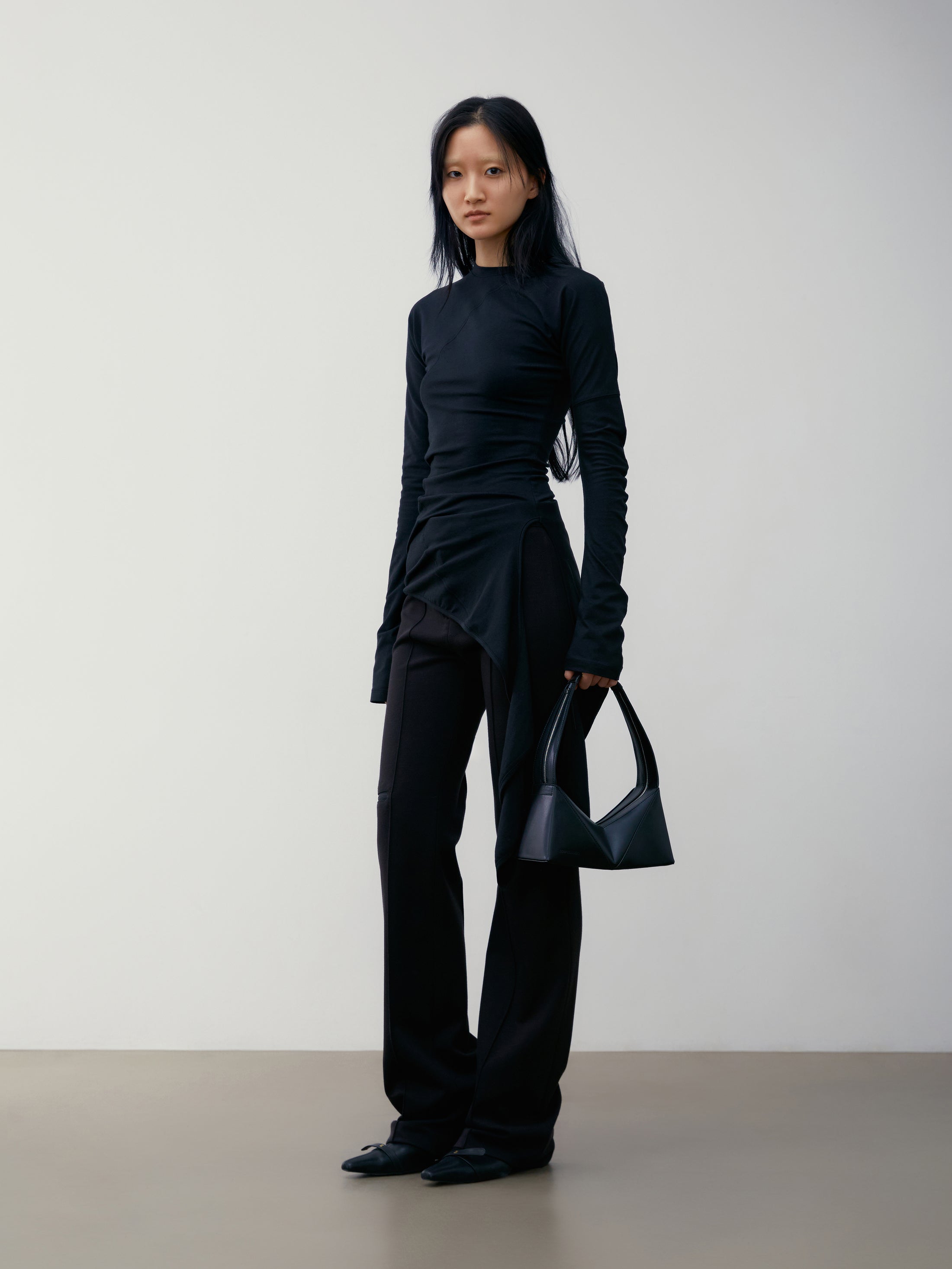 [low_classic] LC WRAP T-SHIRT
BLACK