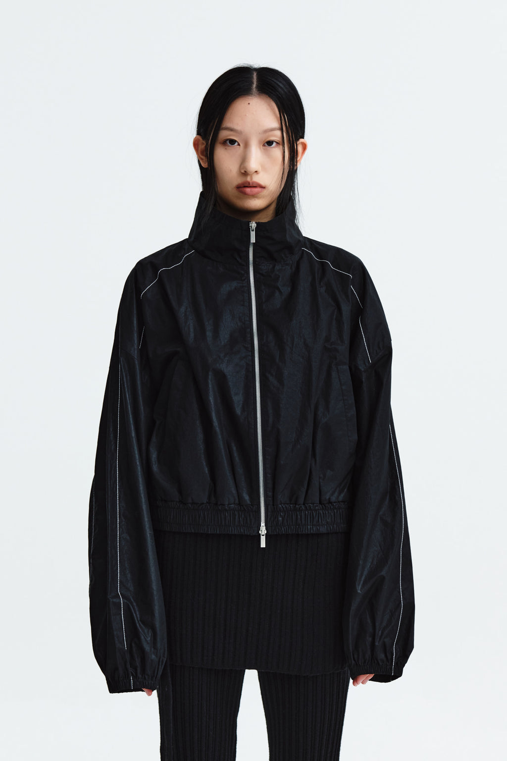 [matinkim] MATIN COATING CROP BLOUSON IN BLACK