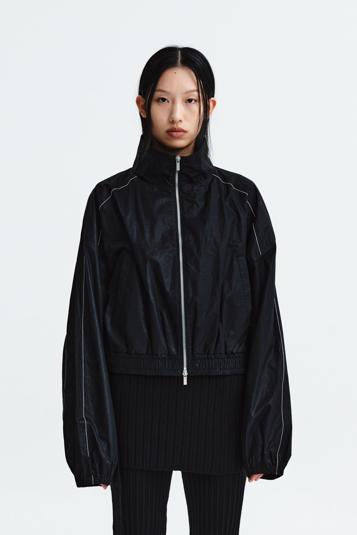 [matinkim] MATIN COATING CROP BLOUSON IN BLACK