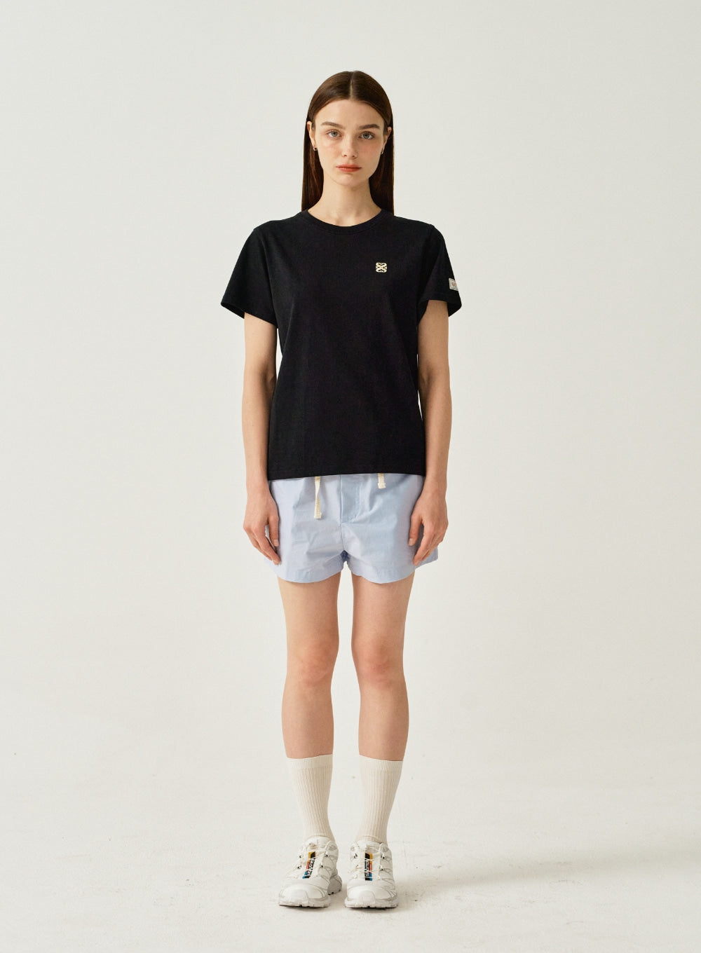 [satur] (W) Classic Small Logo T-Shirt - Classic Black