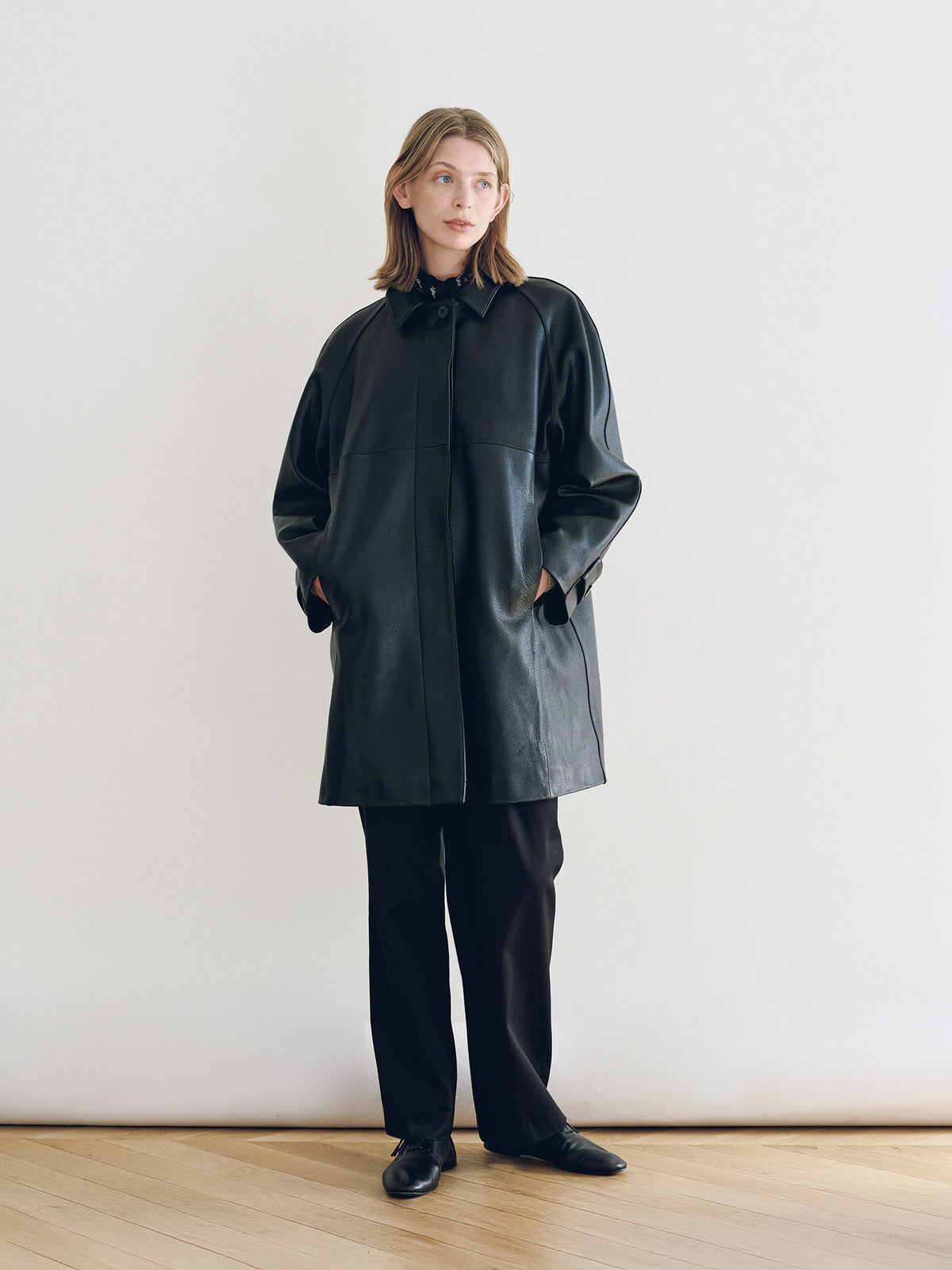 Nothing Written Goat leather balmacaan coat (Black)