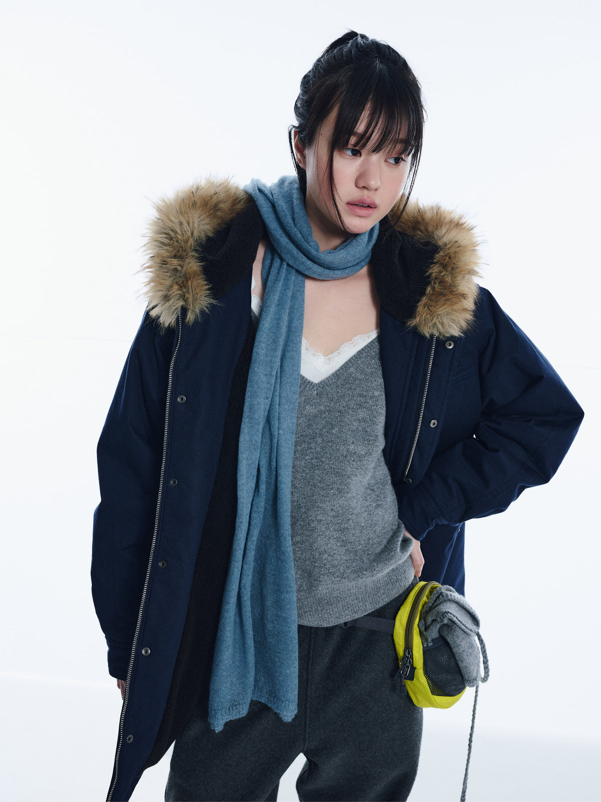 Low Classic Mohair Blend Muffler Blue