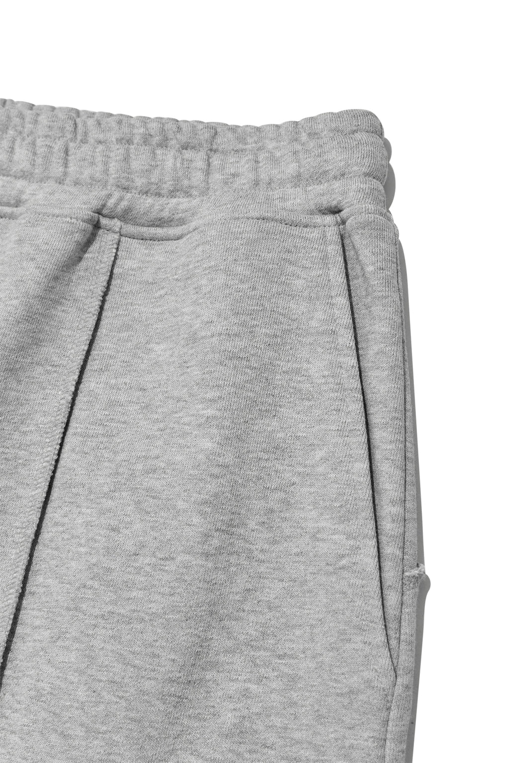 [matinkim] BANDING BERMUDA SWEATPANTS FOR MEN IN GREY