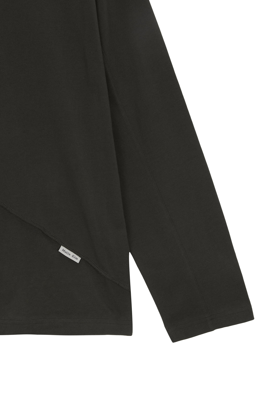 [matinkim] DIAGONAL OVERFIT LONG SLEEVE TOP IN KHAKI