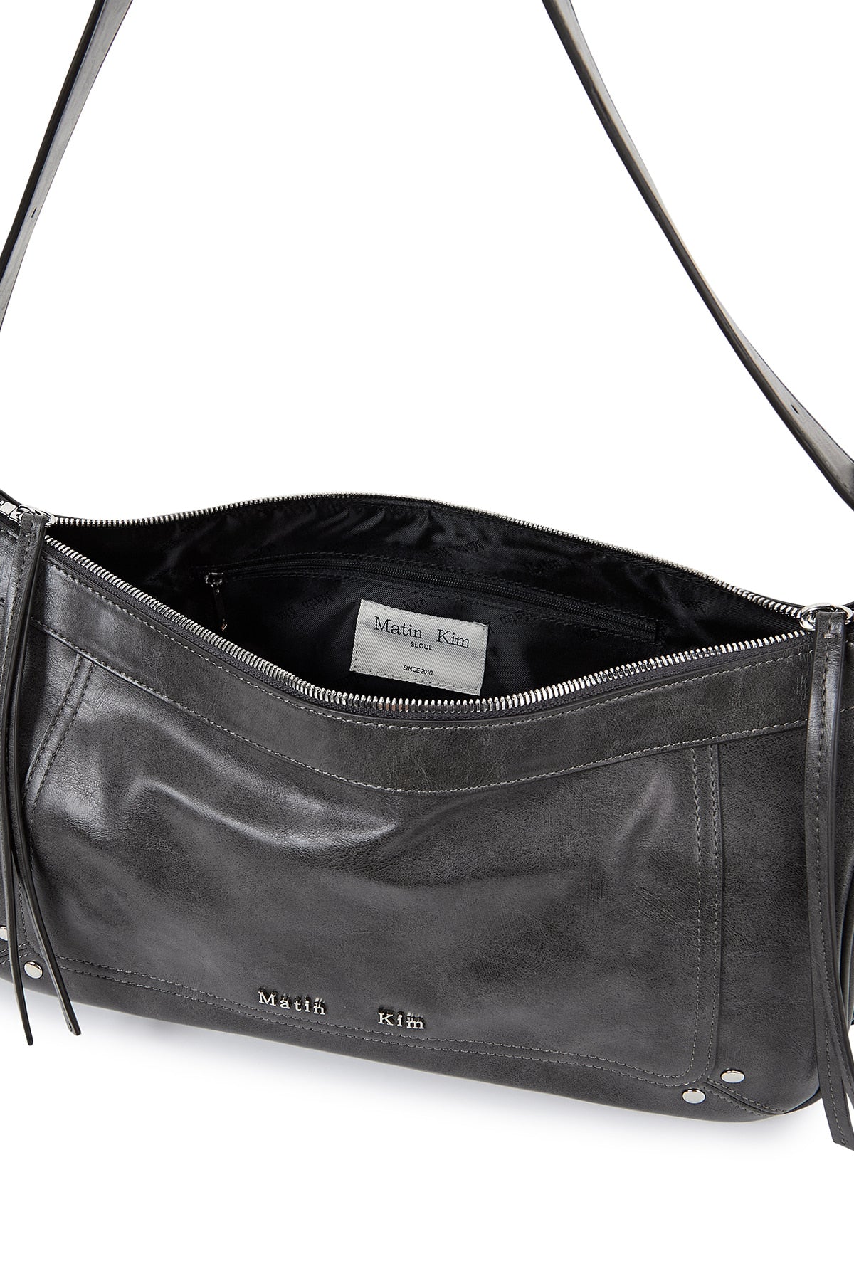 [matinkim] RIVET POINT QUAD SHOULDER BAG IN CHARCOAL