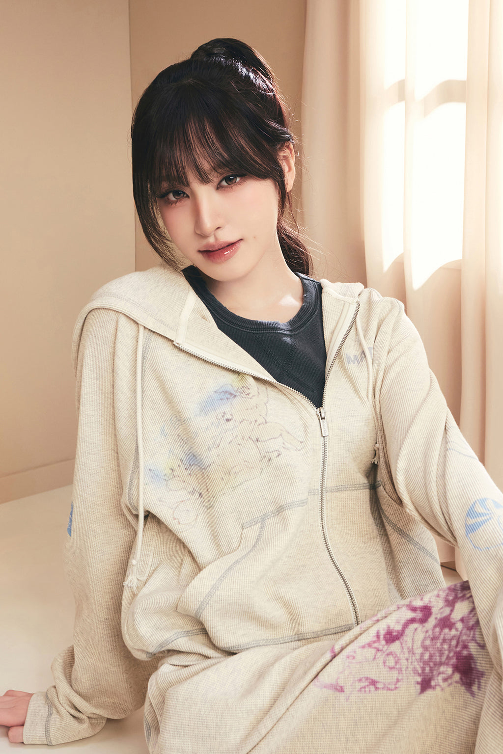 [matinkim] Sketch Graffiti Waffle Hoody Zip UP IN Light Beige