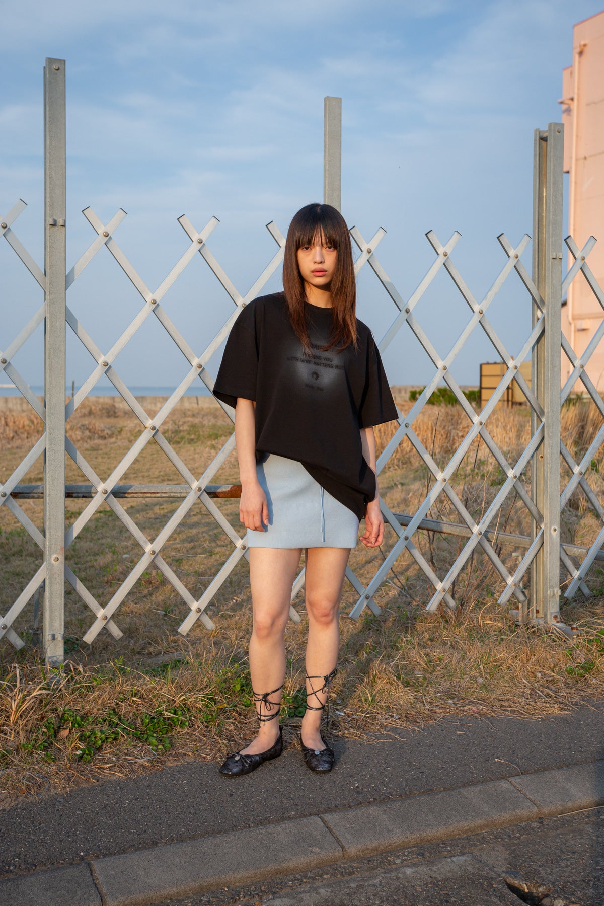 [matinkim] TWO TONE BANDING KNIT MINI SKIRT IN BLUE