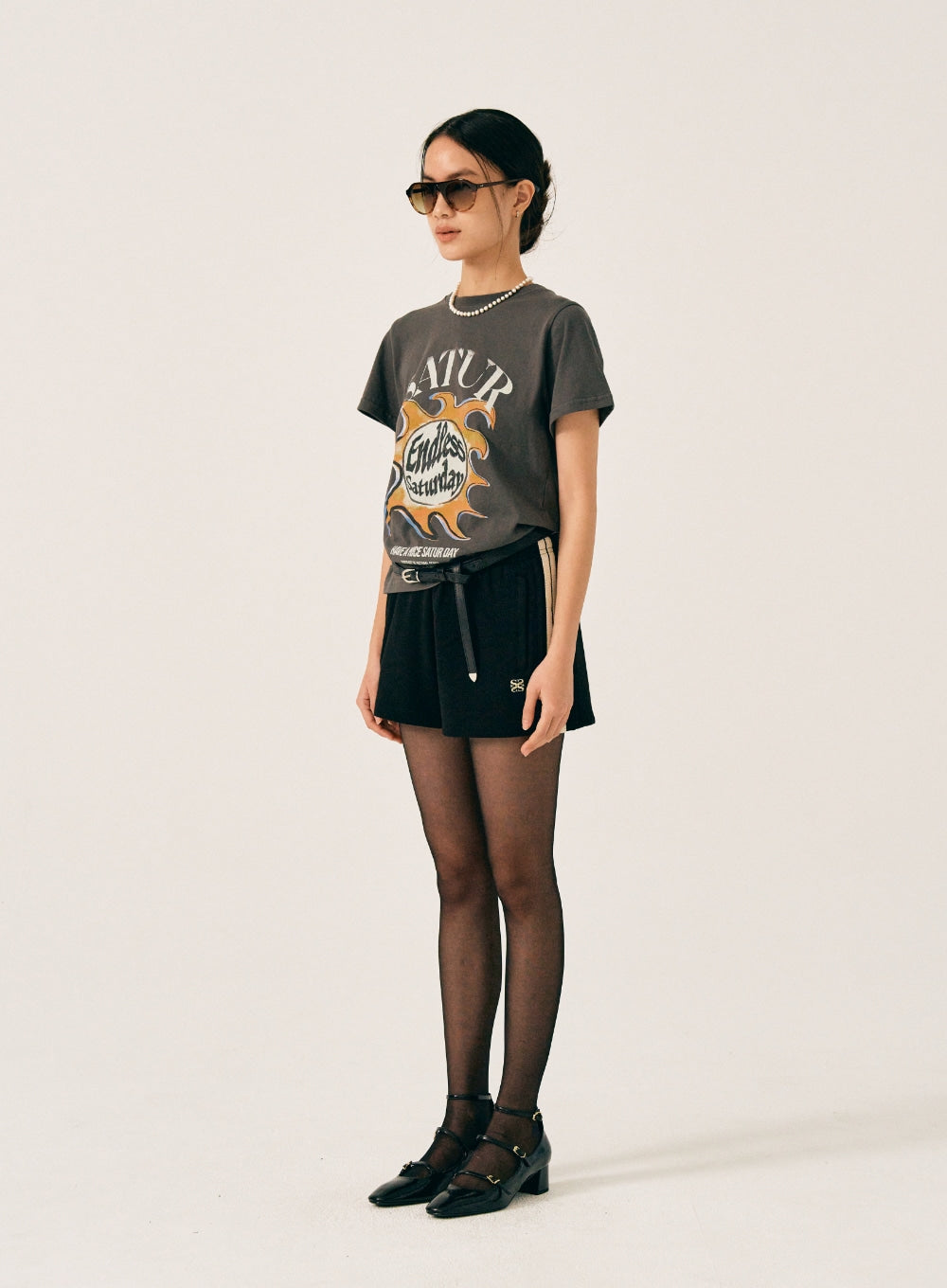 [satur] (W) Sun Retro Graphic T-Shirt - Retro Charcoal