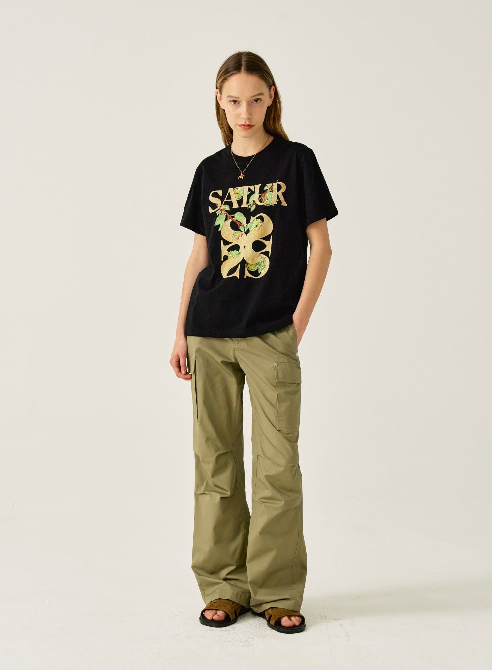 [satur] (W) Apero Leaf Graphic T-Shirt - Classic Black