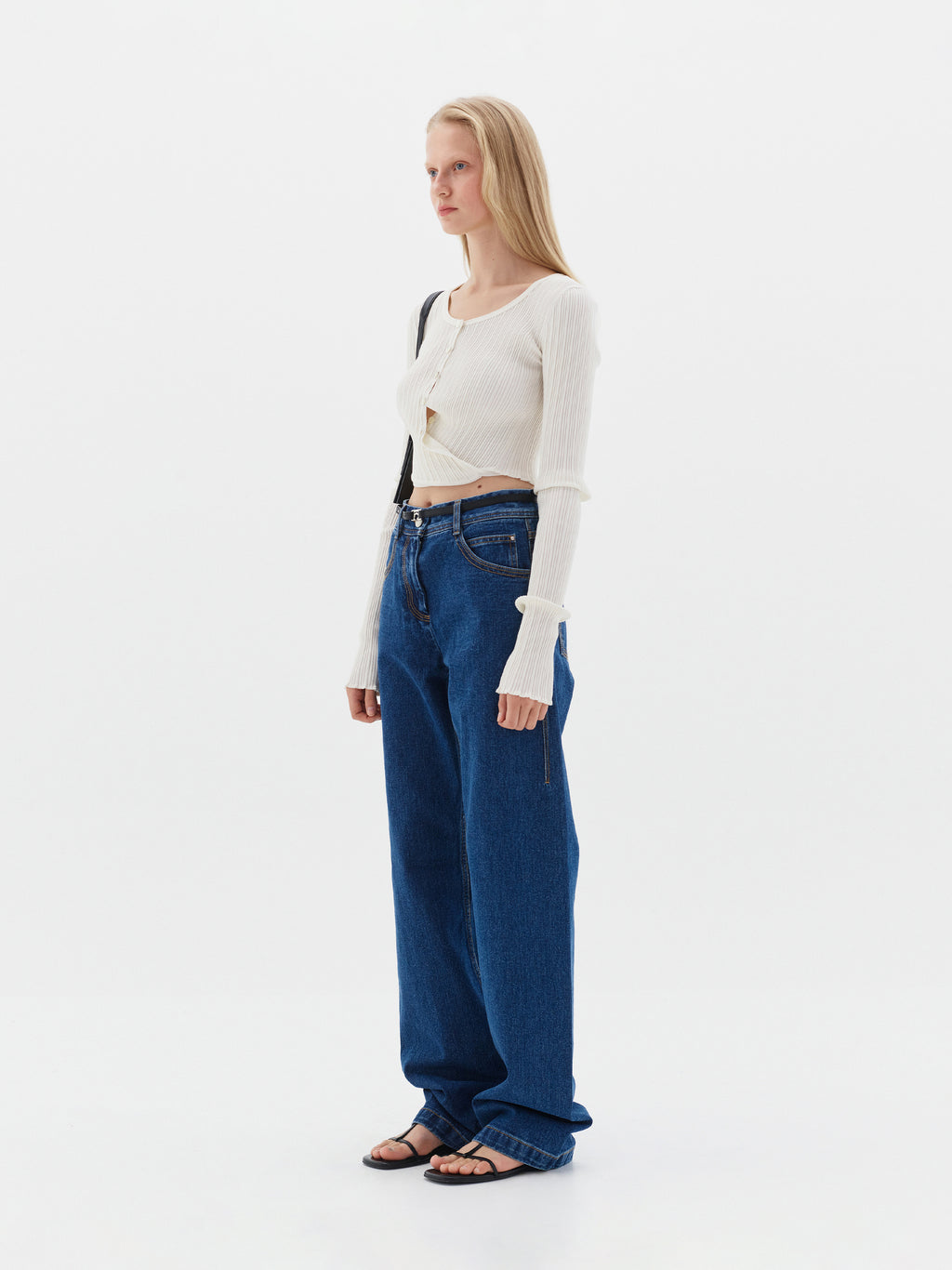 [low_classic] Straight Fit Denim
Blue