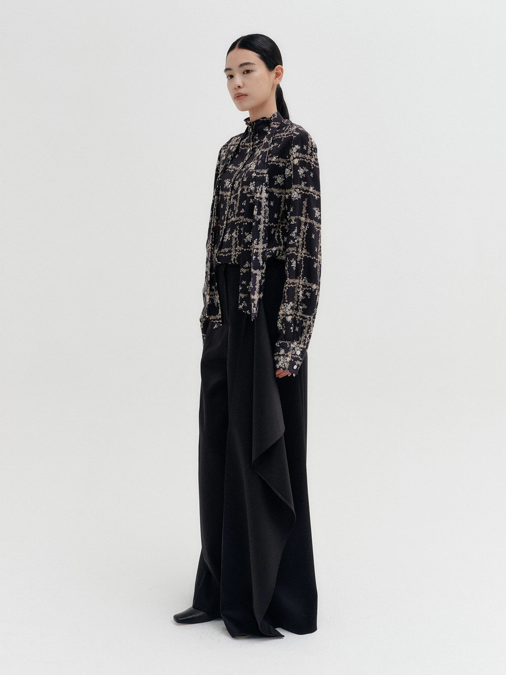 EENK Front Drape Layered Pants - Black