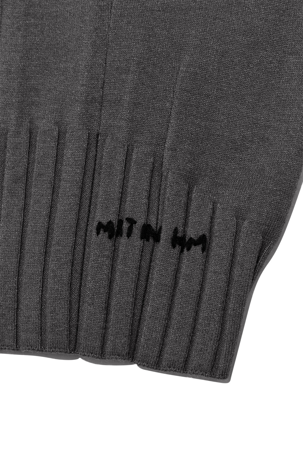 [matinkim] ROUND NECK ZIP UP CROP CARDIGAN IN CHARCOAL