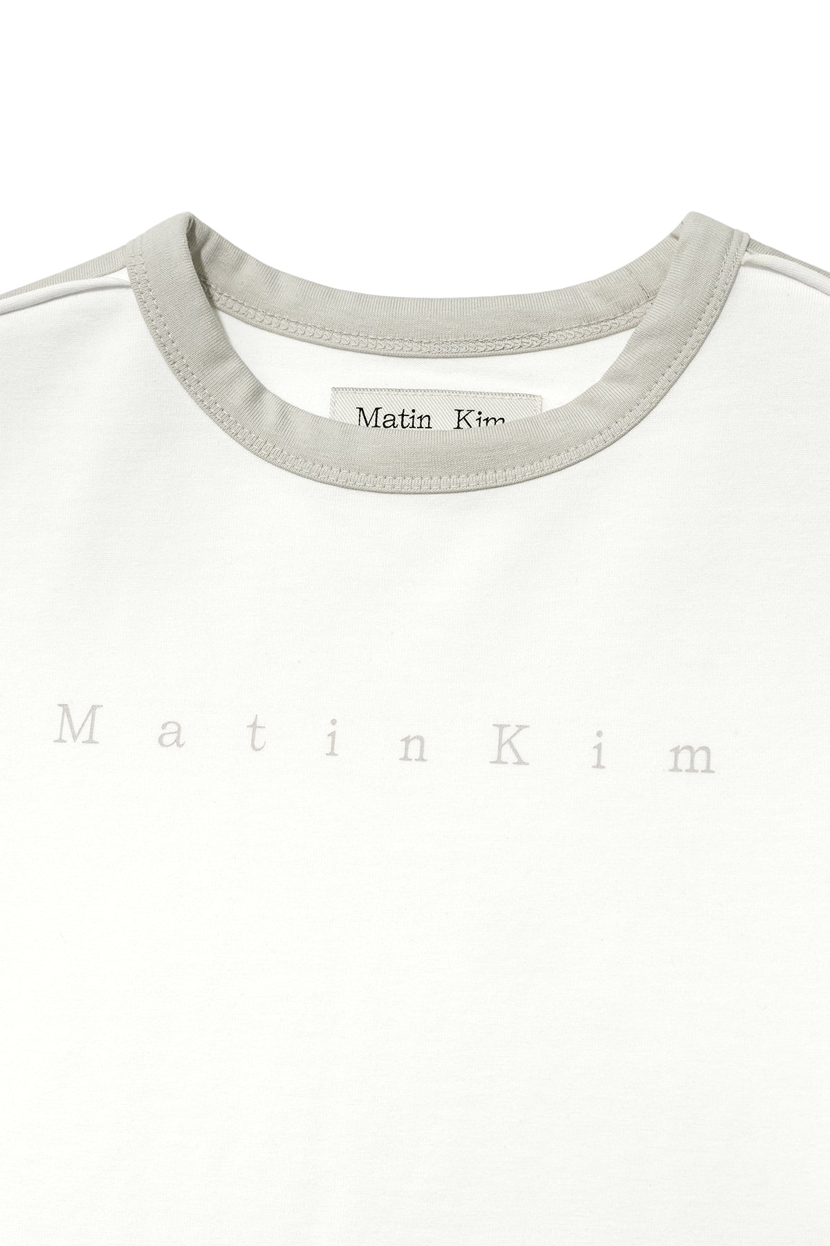[matinkim] COLOR LINE POINT LOGO CROP TOP FOR WOMEN IN WHITE