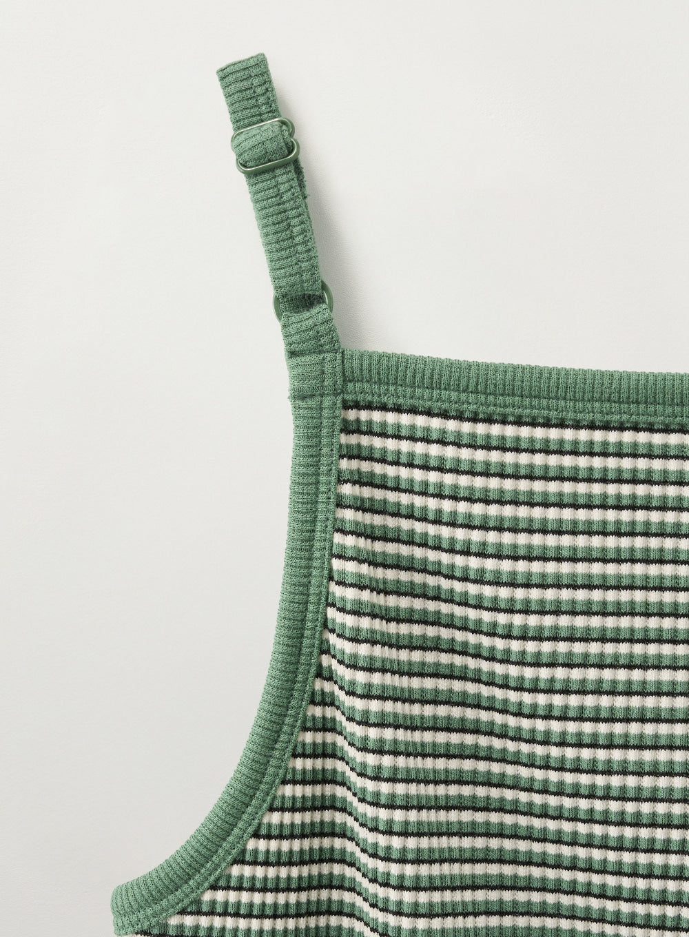 [satur] (W) Apero Logo Stripe Sleeveless Top - Green