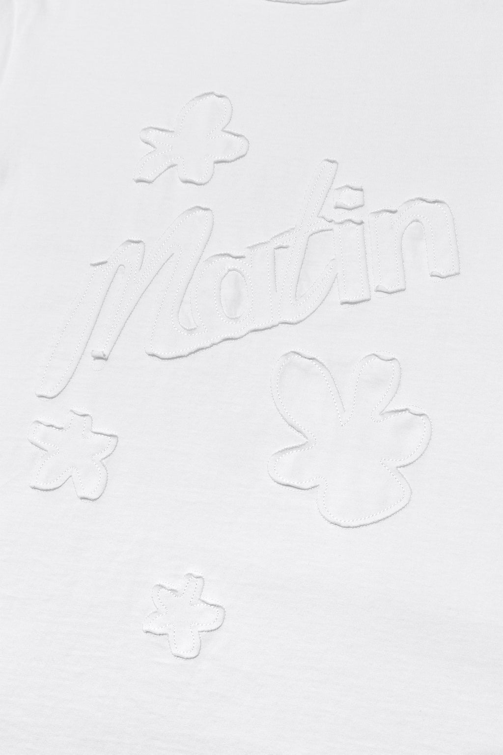 [matinkim] FLOWER APPLIQUE LOGO TOP IN WHITE