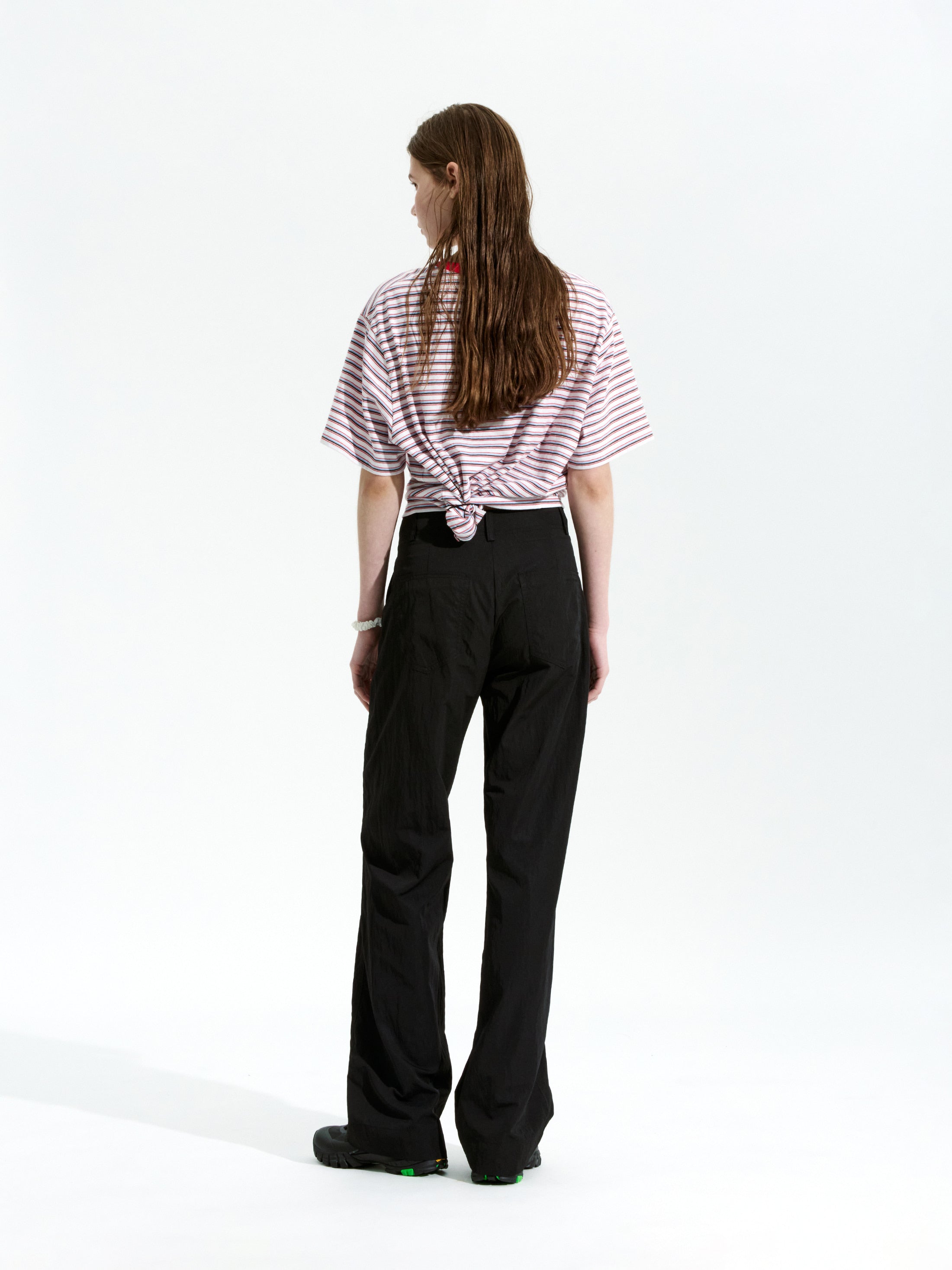 [Low Classic] Soft Nylon Straight-Fit Pants_Black