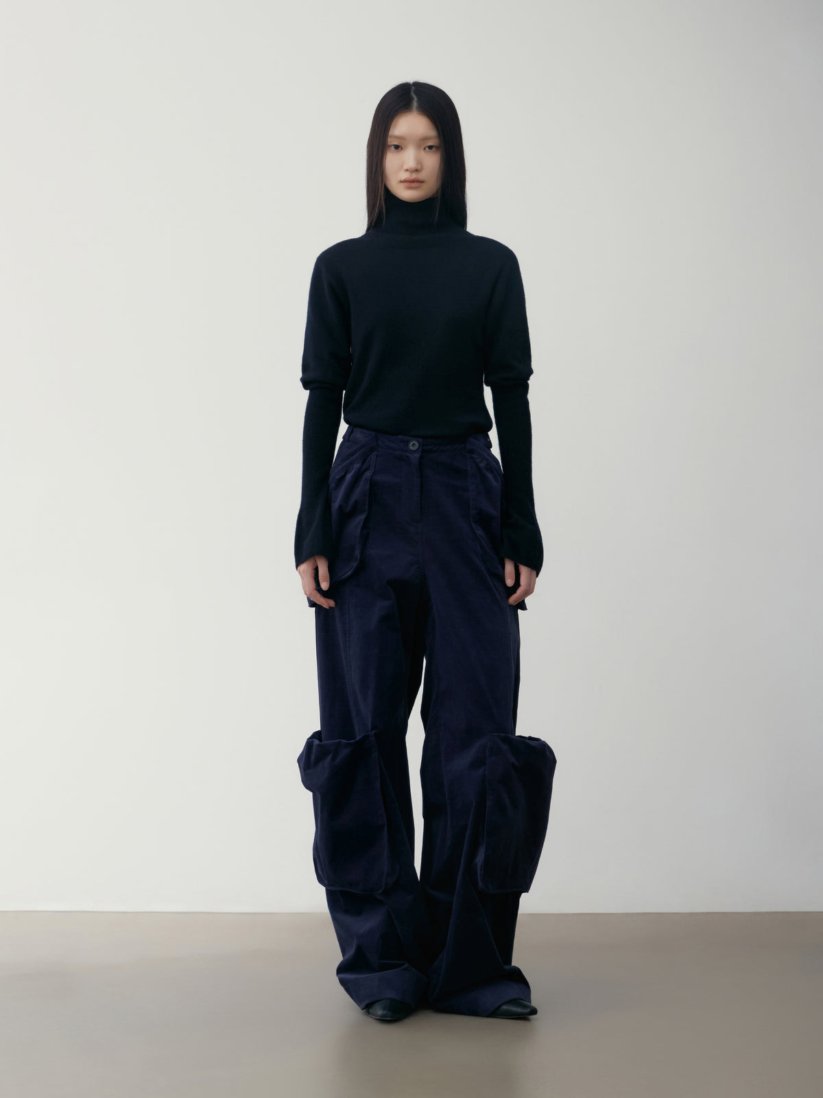 Low Classic Cashmere Puff Sleeve Knit Top Black