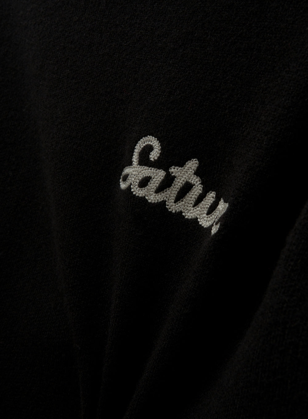 [satur] (W) Outline Basic Crew Neck Knit - Black