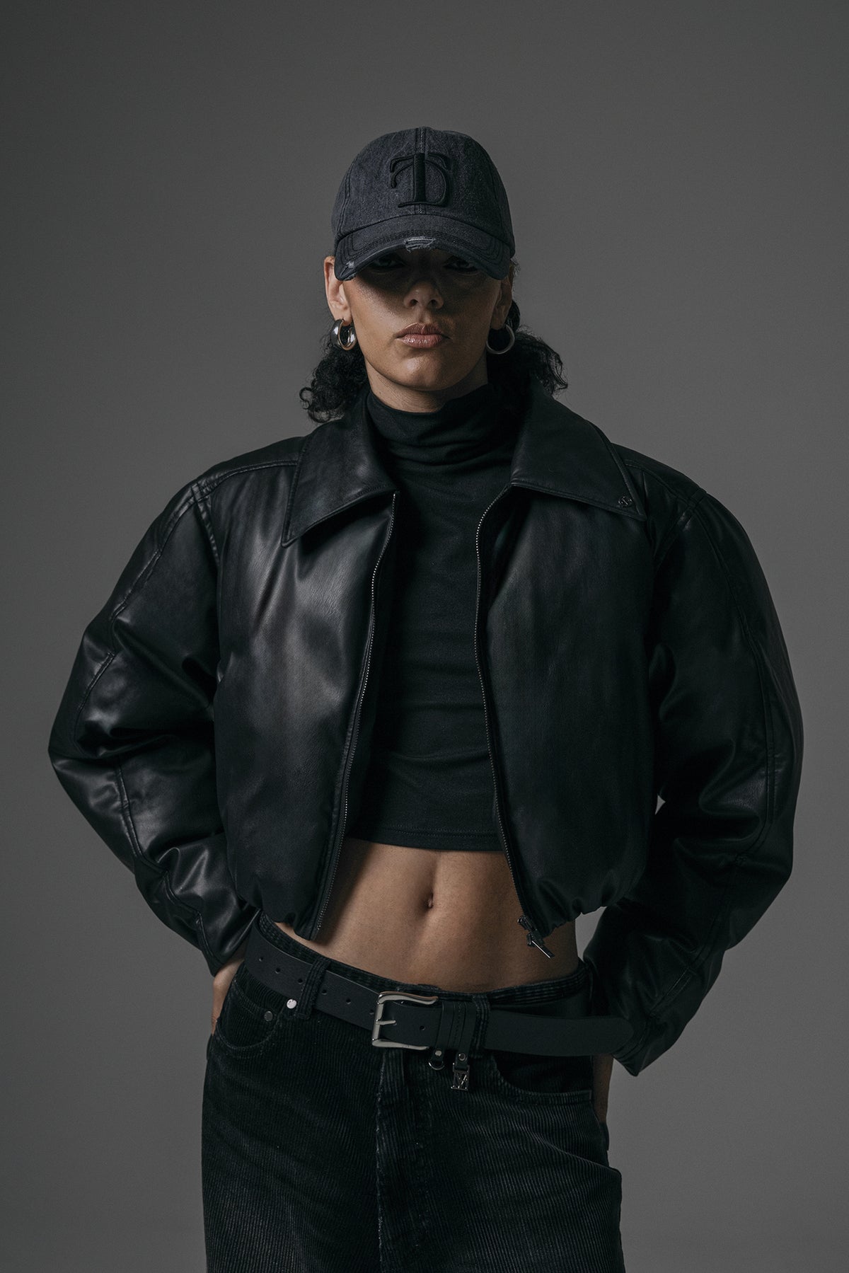 Treemingbird Matt Leather Short Padding Jumper Black