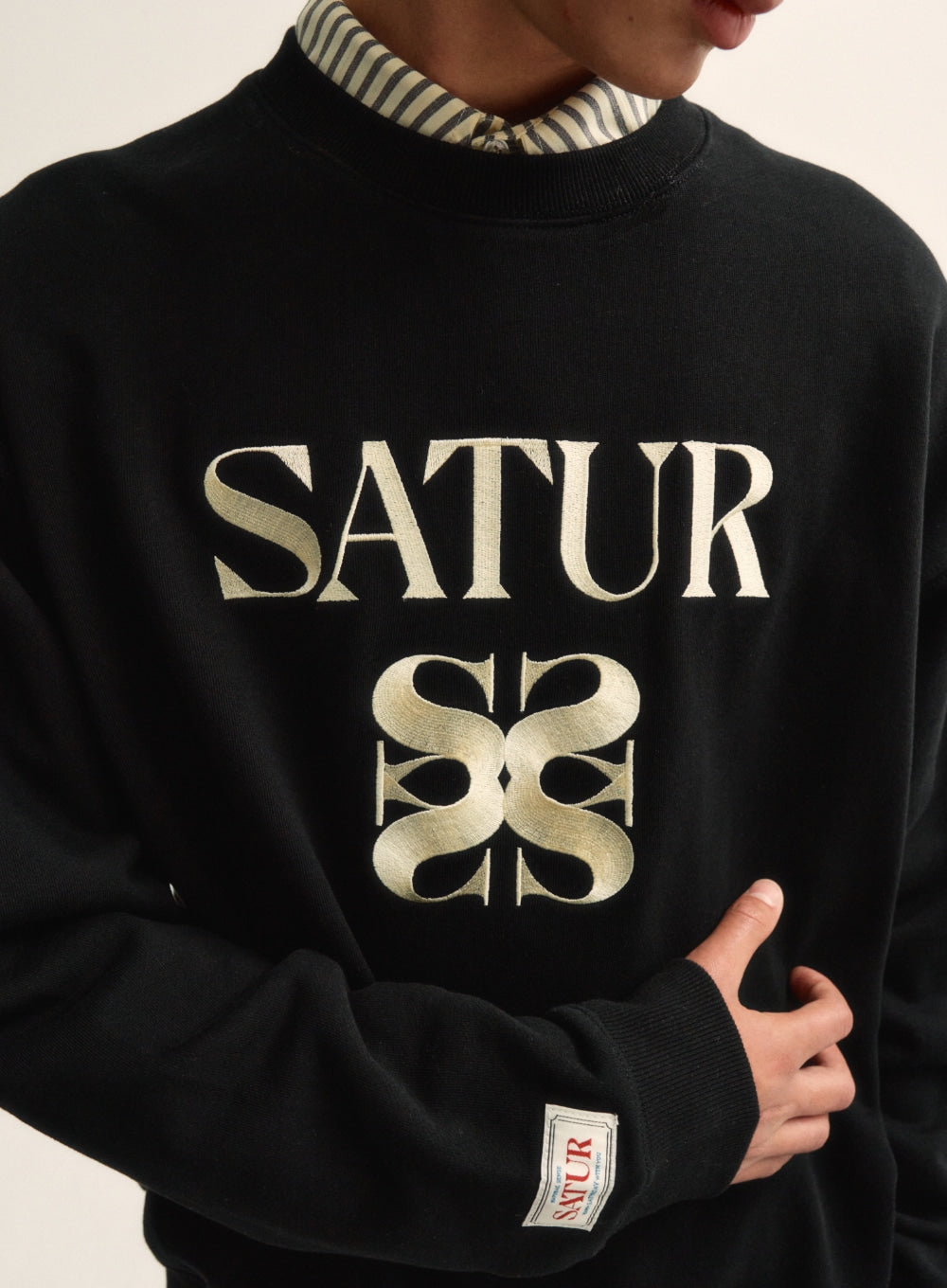 [satur] Classic Logo Sweatshirt - Classic Black