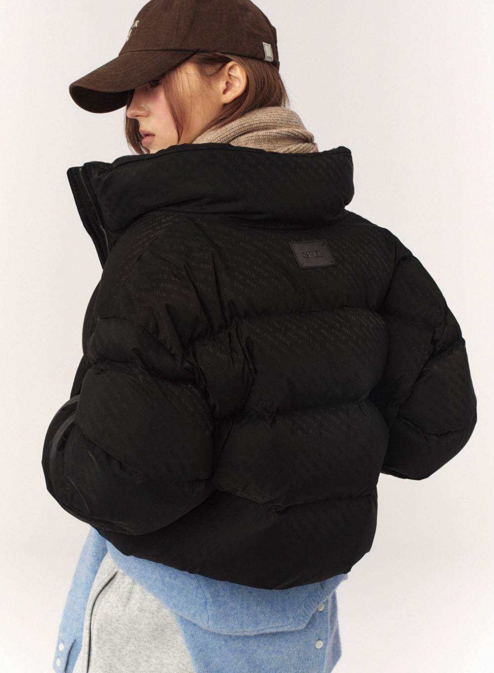 [satur] (W) Loren Jacquard Crop Duck Down Padding - Black