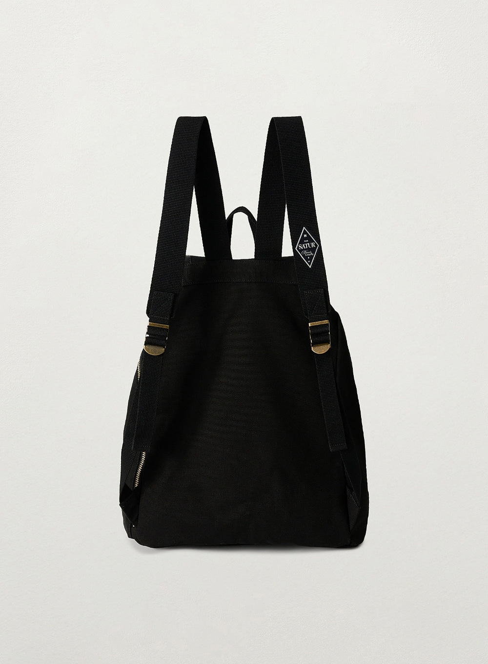 [satur] Pocket Bucket Backpack - Black