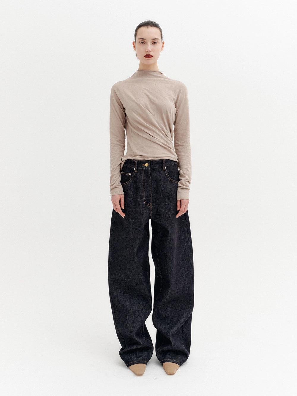 EENK Asymmetrical Twist Long-Sleeve T-shirt - Beige