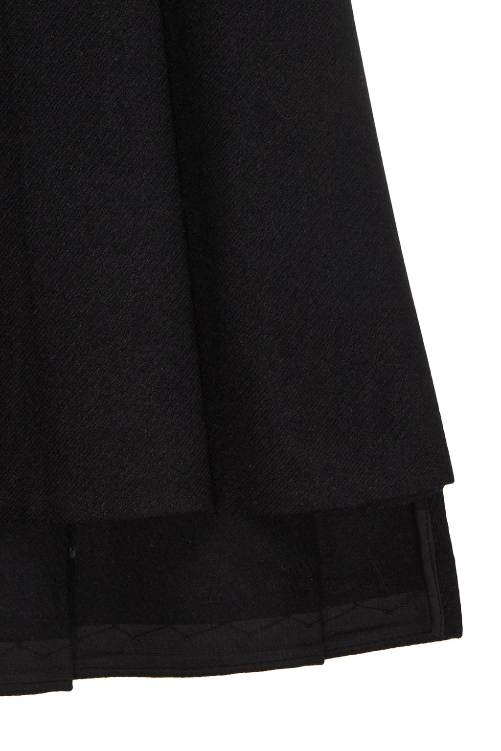 [matinkim] UNBALANCE PLEATS MIDI SKIRT IN BLACK