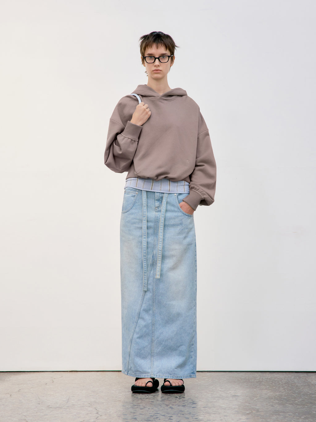Low Classic Back Rib Crop Hoodie Red Brown