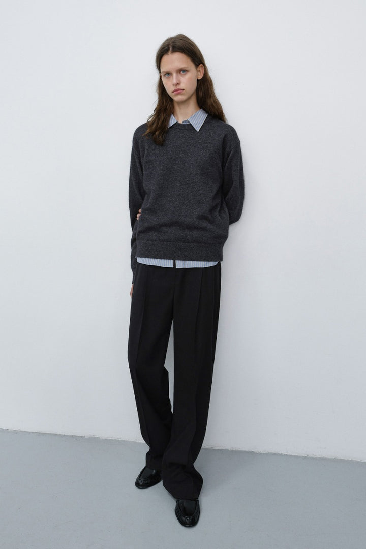 Dunst Pleated Semi-Wide Slacks Black